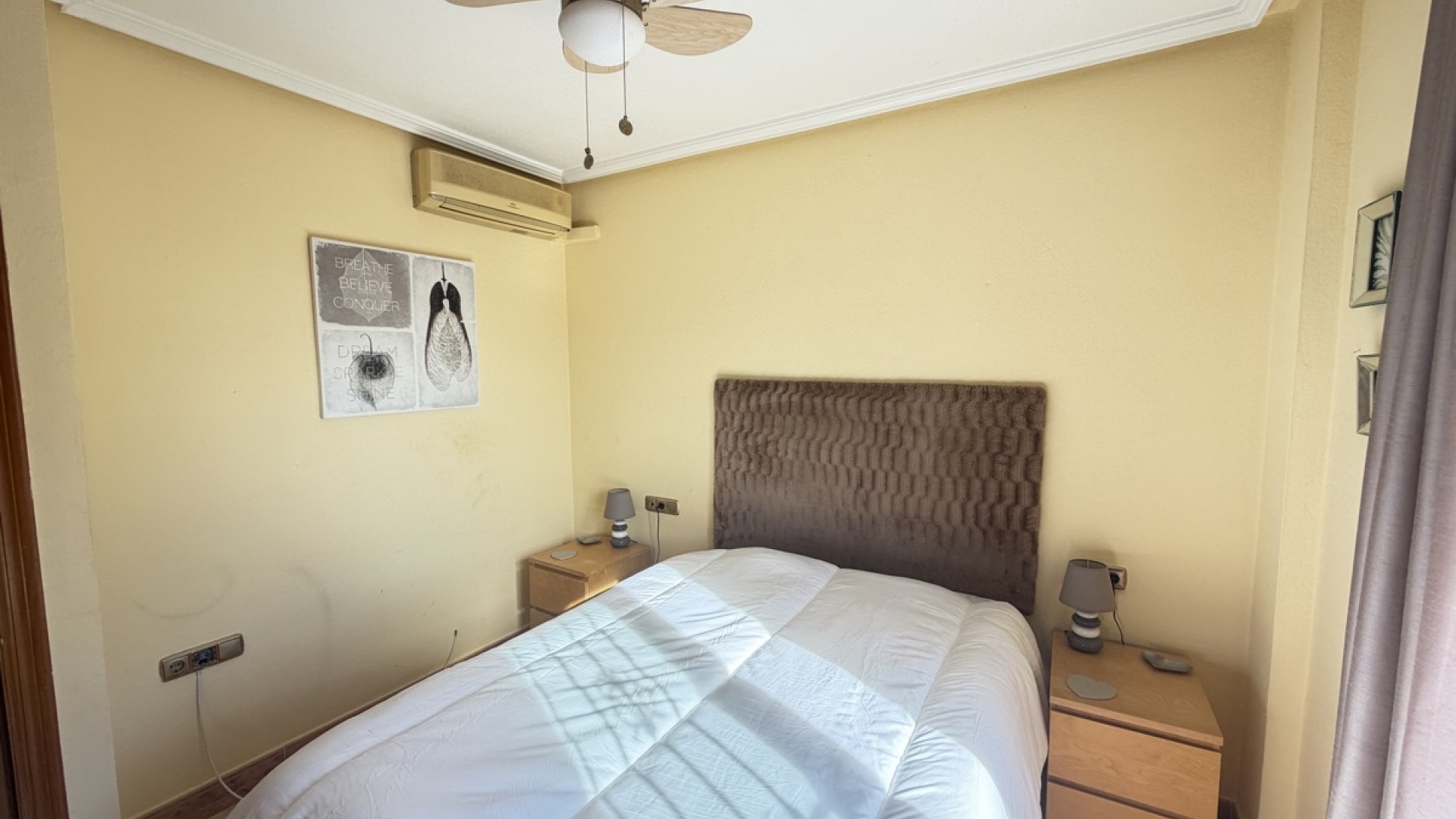 Herverkoop - Halfvrijstaande villa -
Villamartín