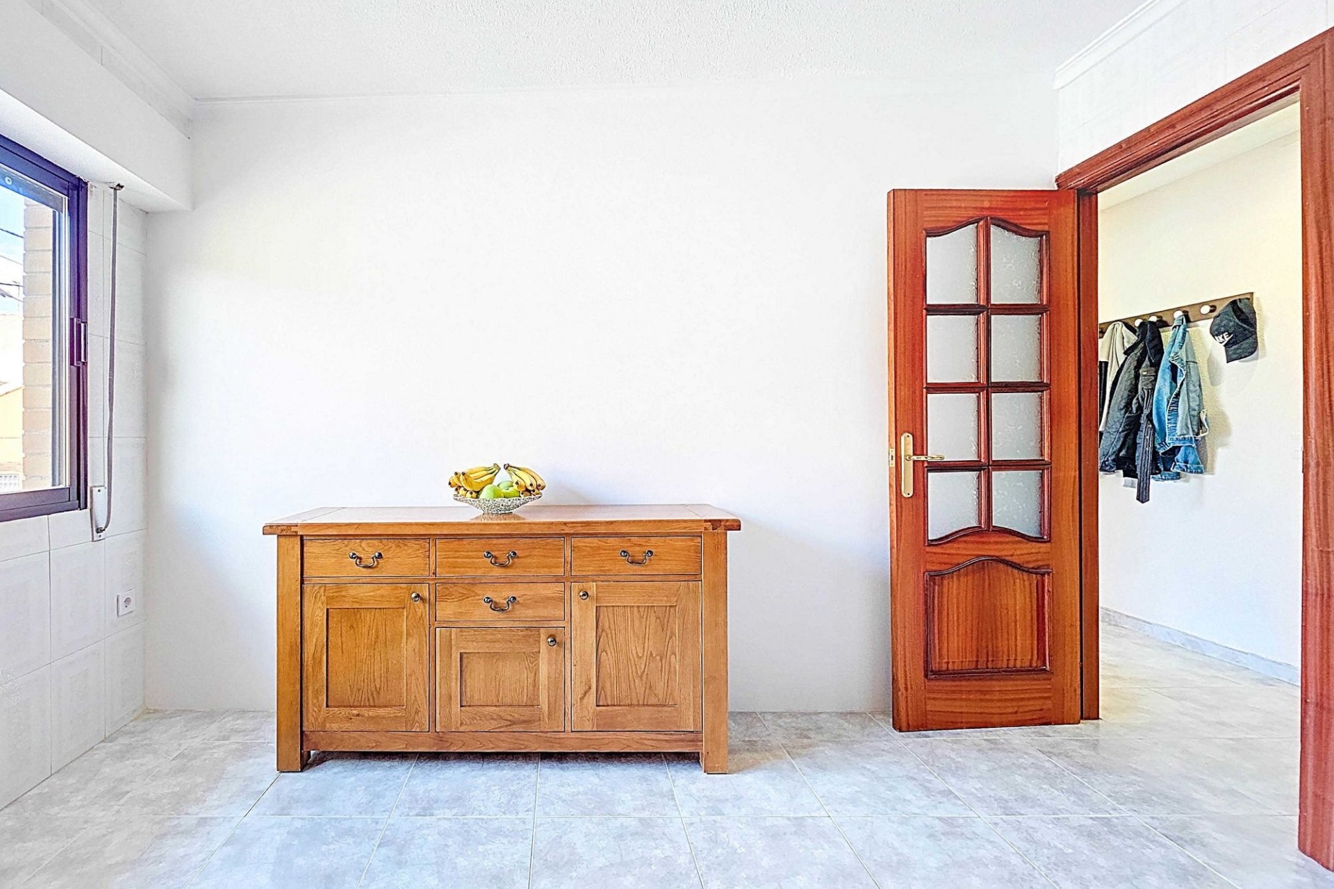 Herverkoop - Herenhuis -
Pinoso