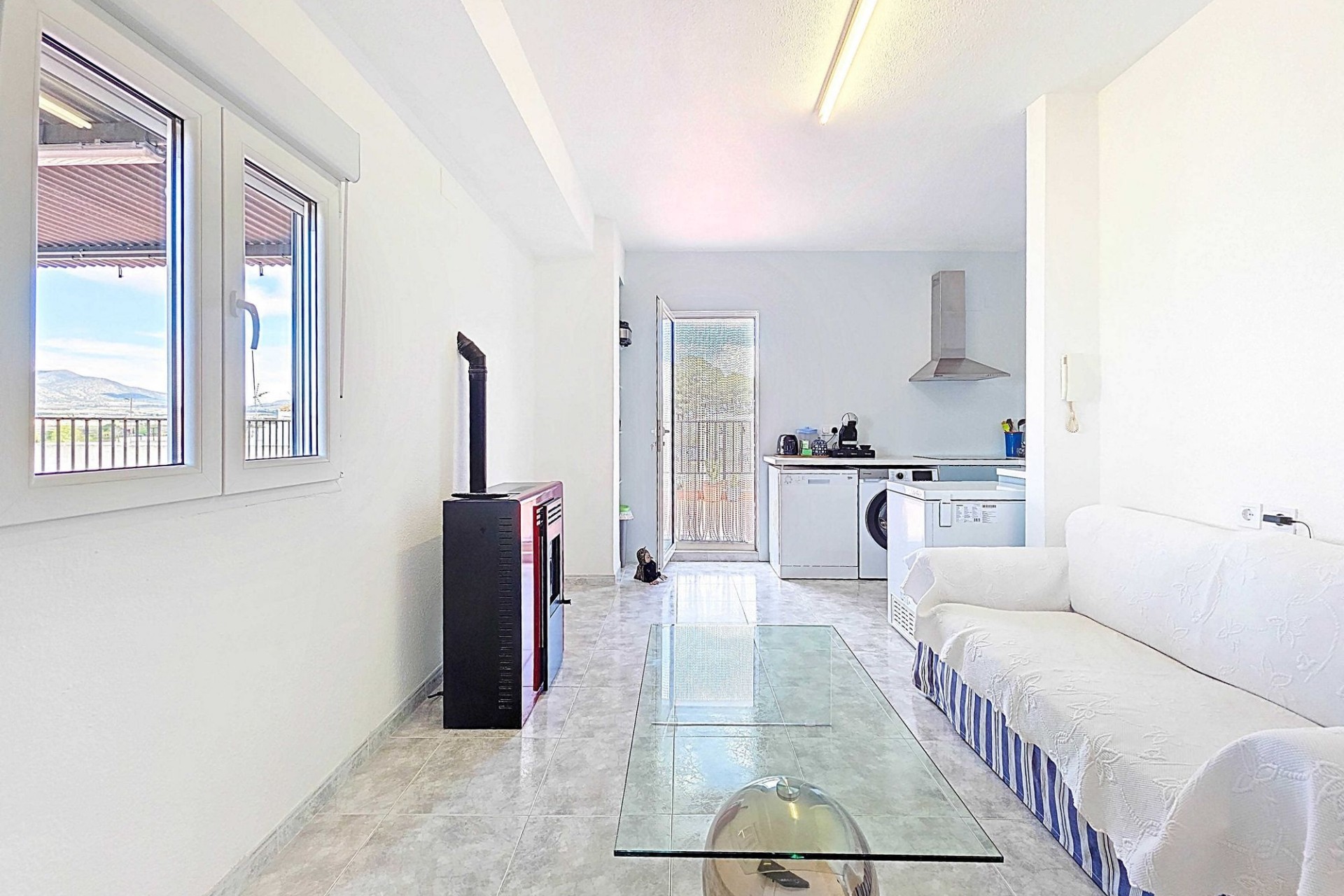 Herverkoop - Herenhuis -
Pinoso