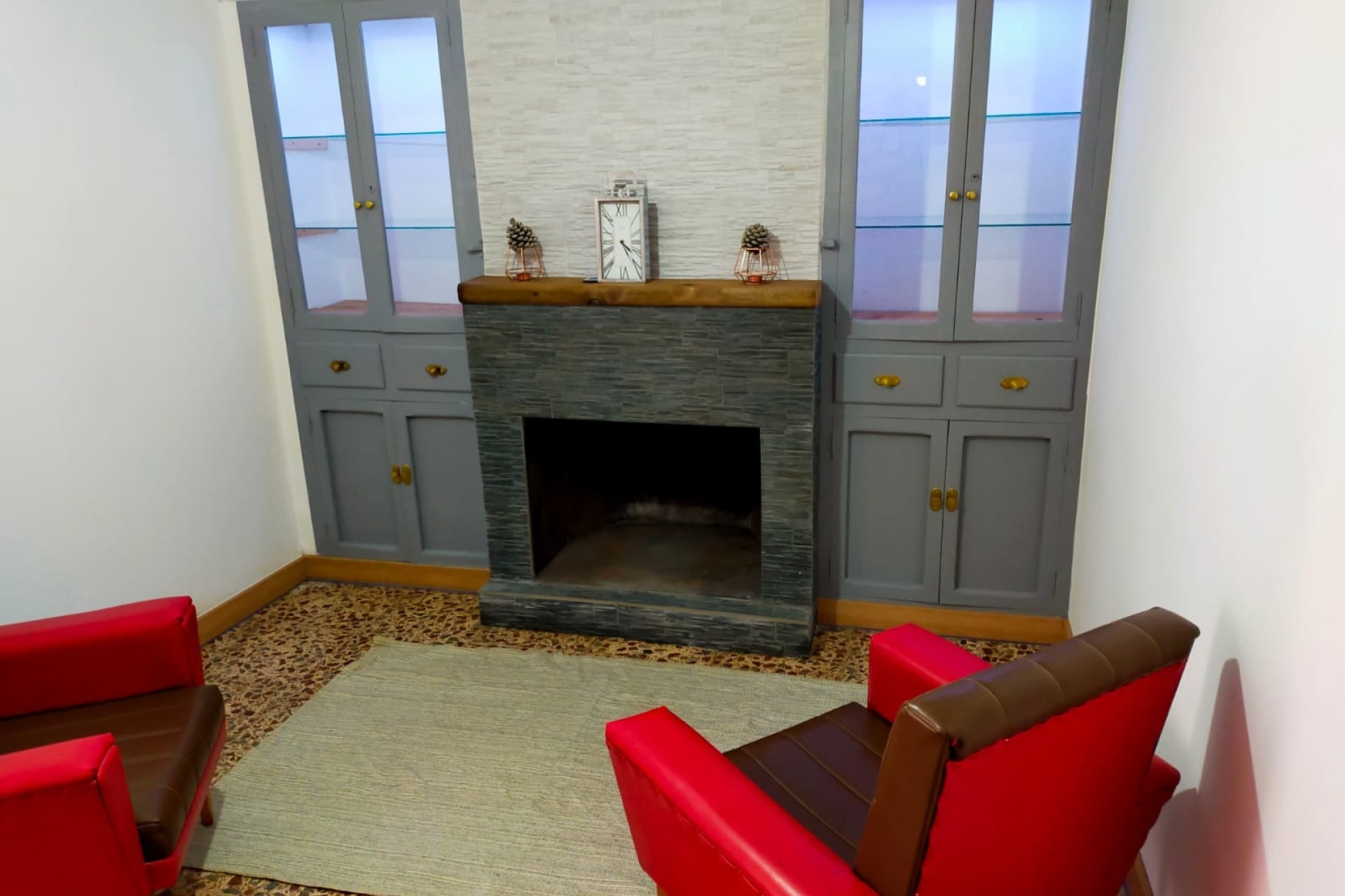 Herverkoop - Herenhuis -
Pinoso