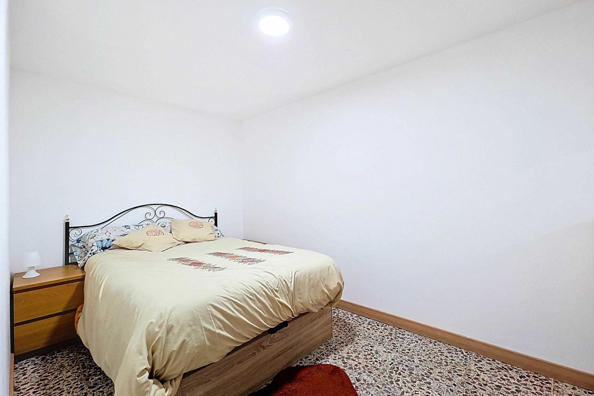 Herverkoop - Herenhuis -
Pinoso