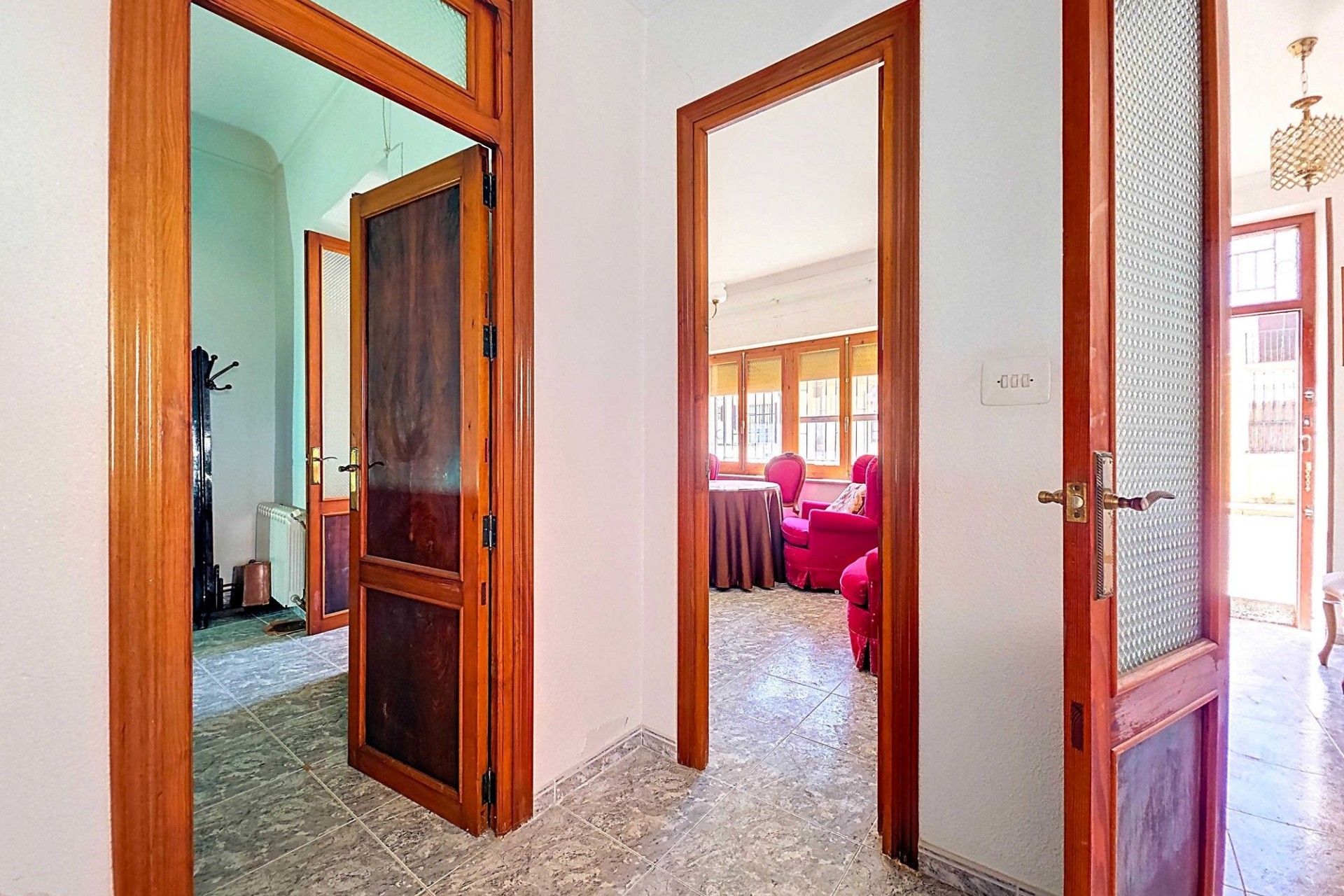 Herverkoop - Herenhuis -
Pinoso