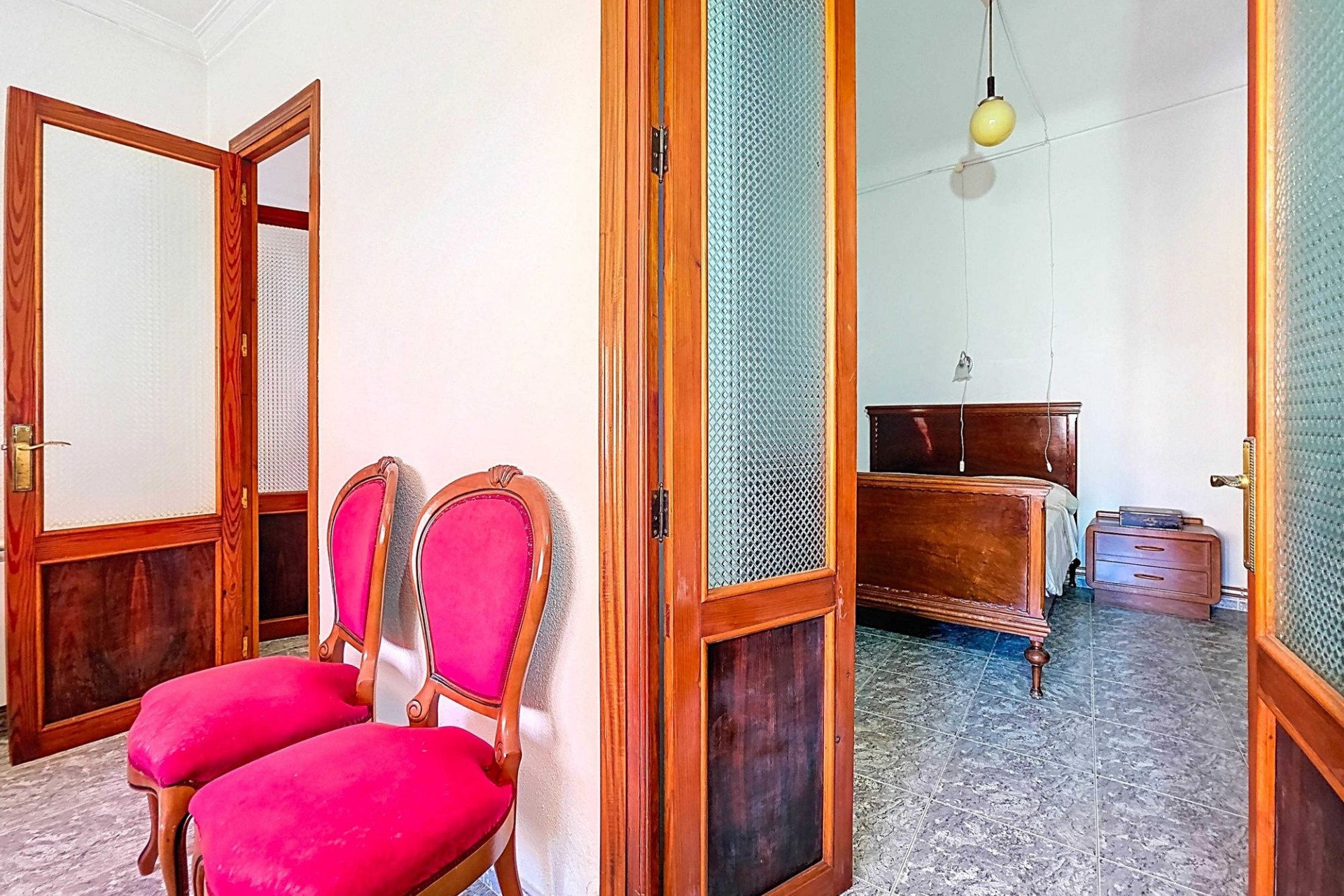 Herverkoop - Herenhuis -
Pinoso