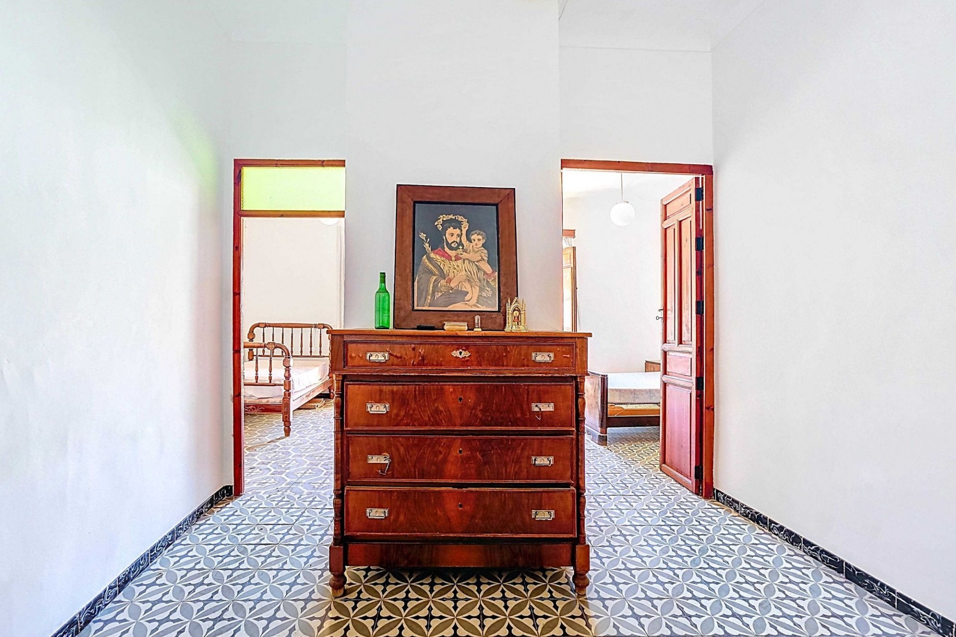 Herverkoop - Herenhuis -
Pinoso