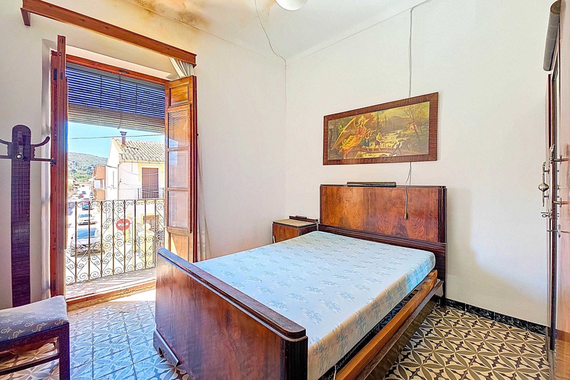 Herverkoop - Herenhuis -
Pinoso