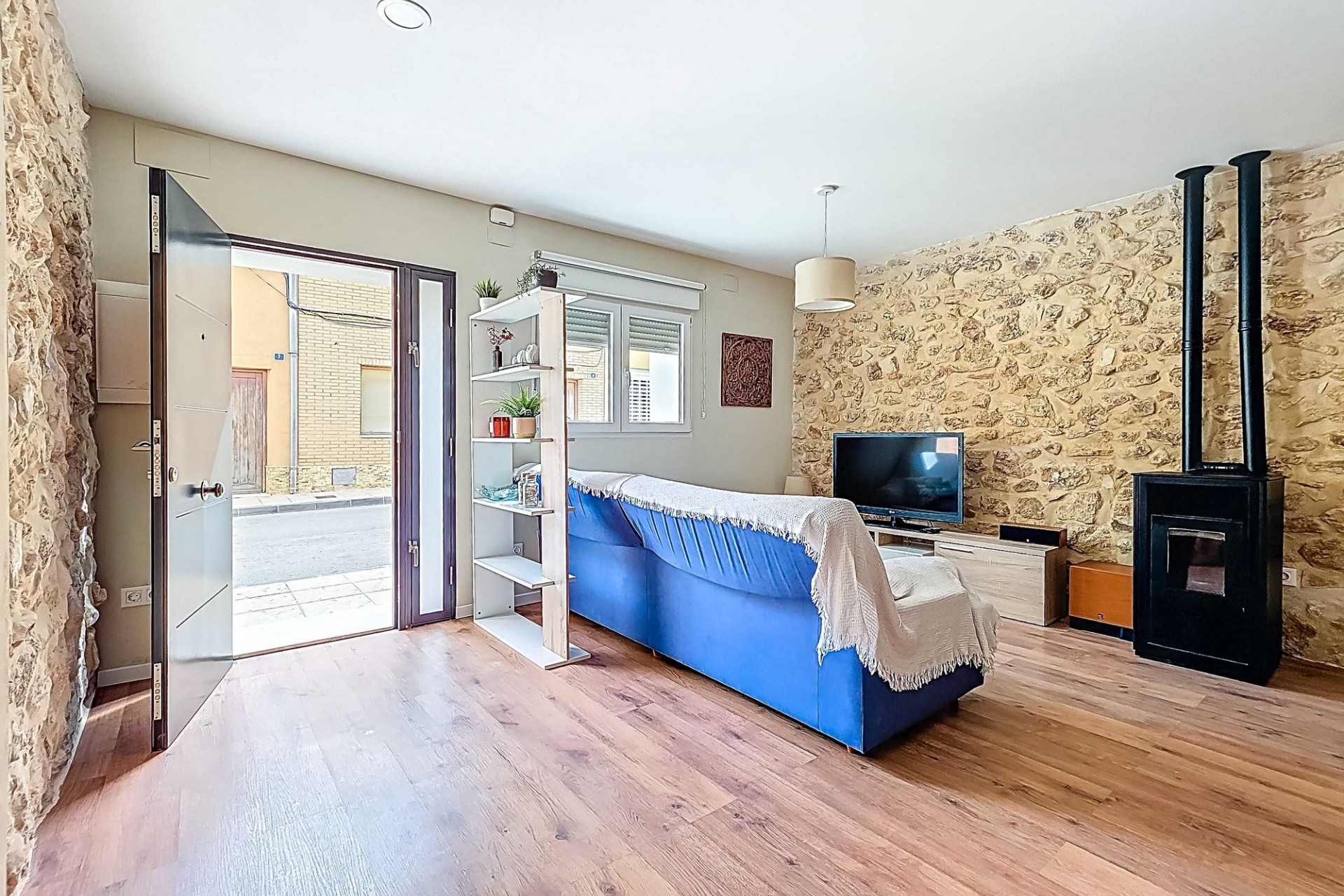 Herverkoop - Herenhuis -
Pinoso