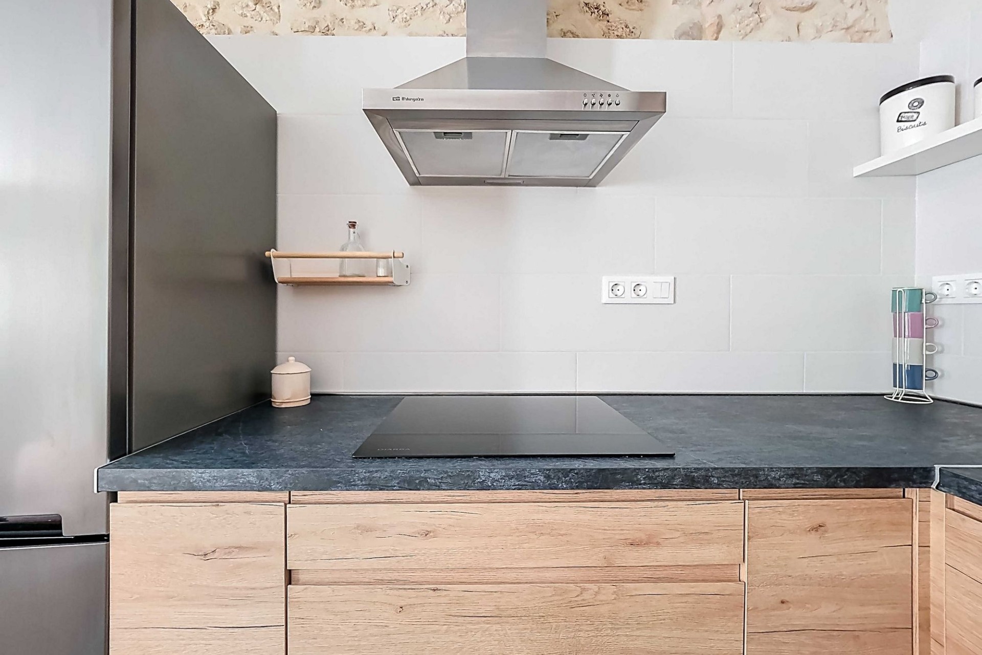 Herverkoop - Herenhuis -
Pinoso