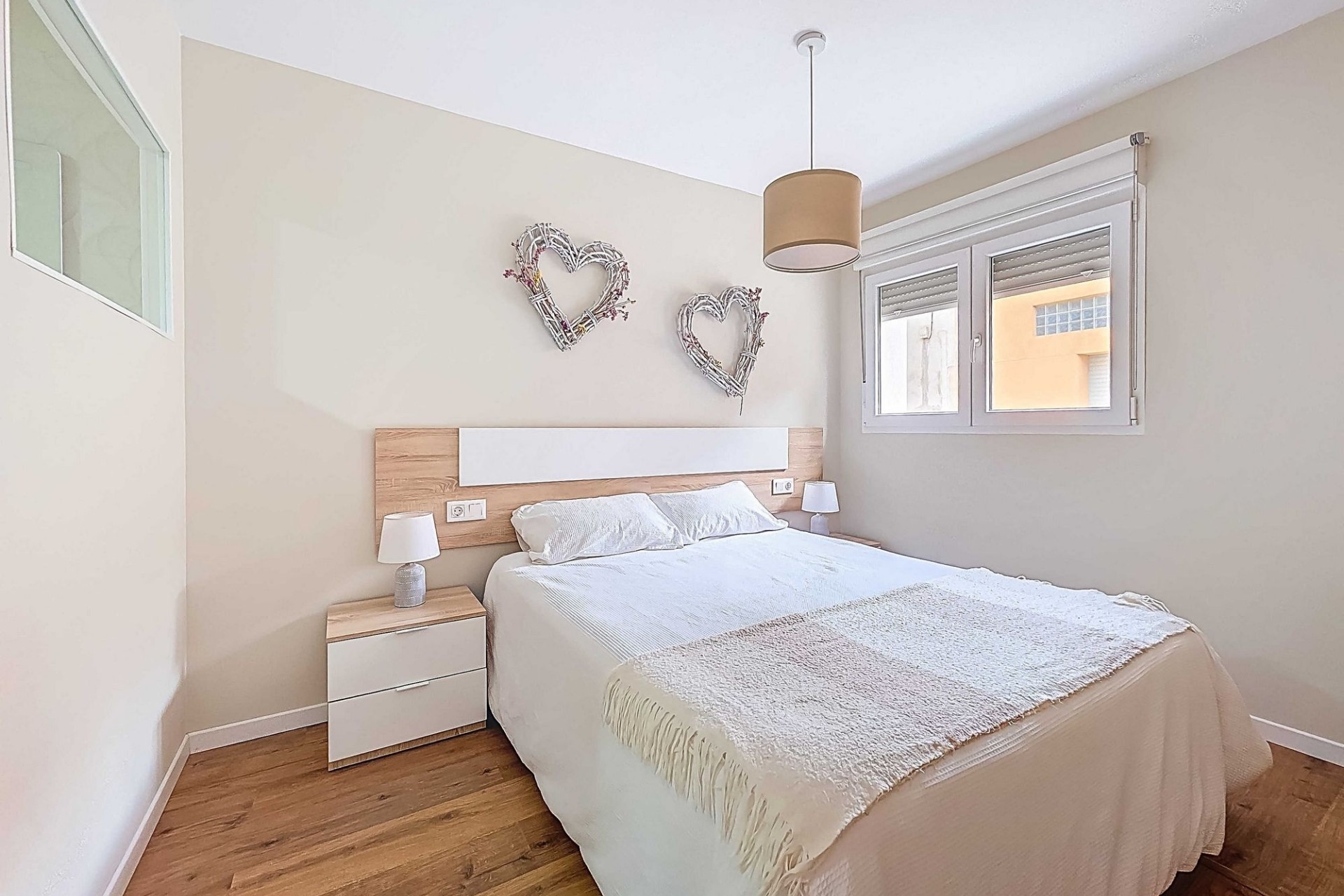 Herverkoop - Herenhuis -
Pinoso