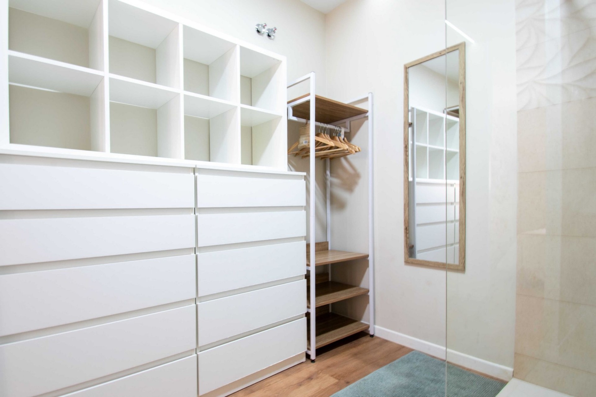 Herverkoop - Herenhuis -
Pinoso