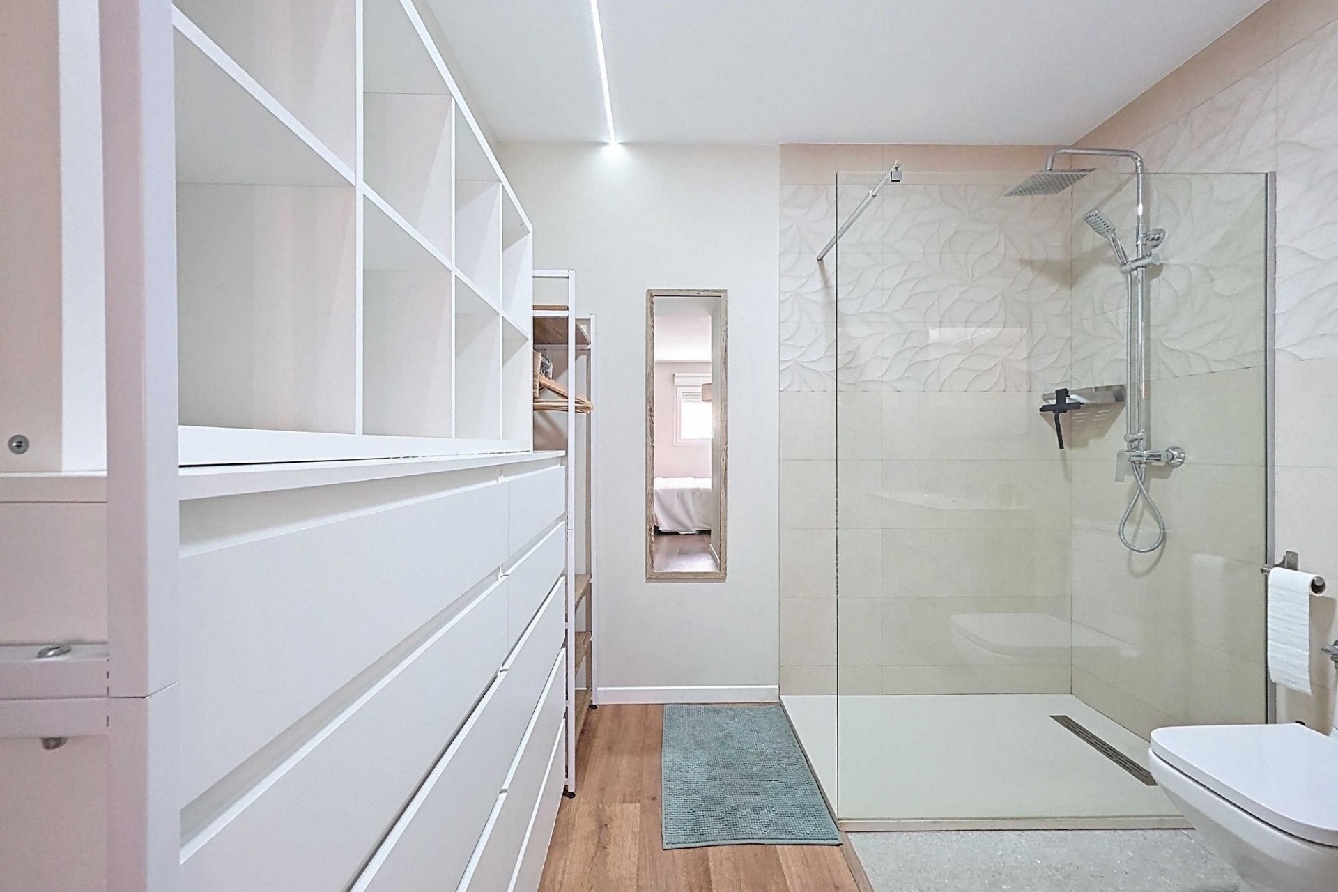 Herverkoop - Herenhuis -
Pinoso