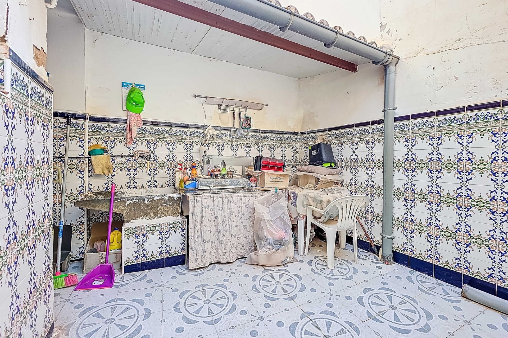 Herverkoop - Herenhuis -
Pinoso