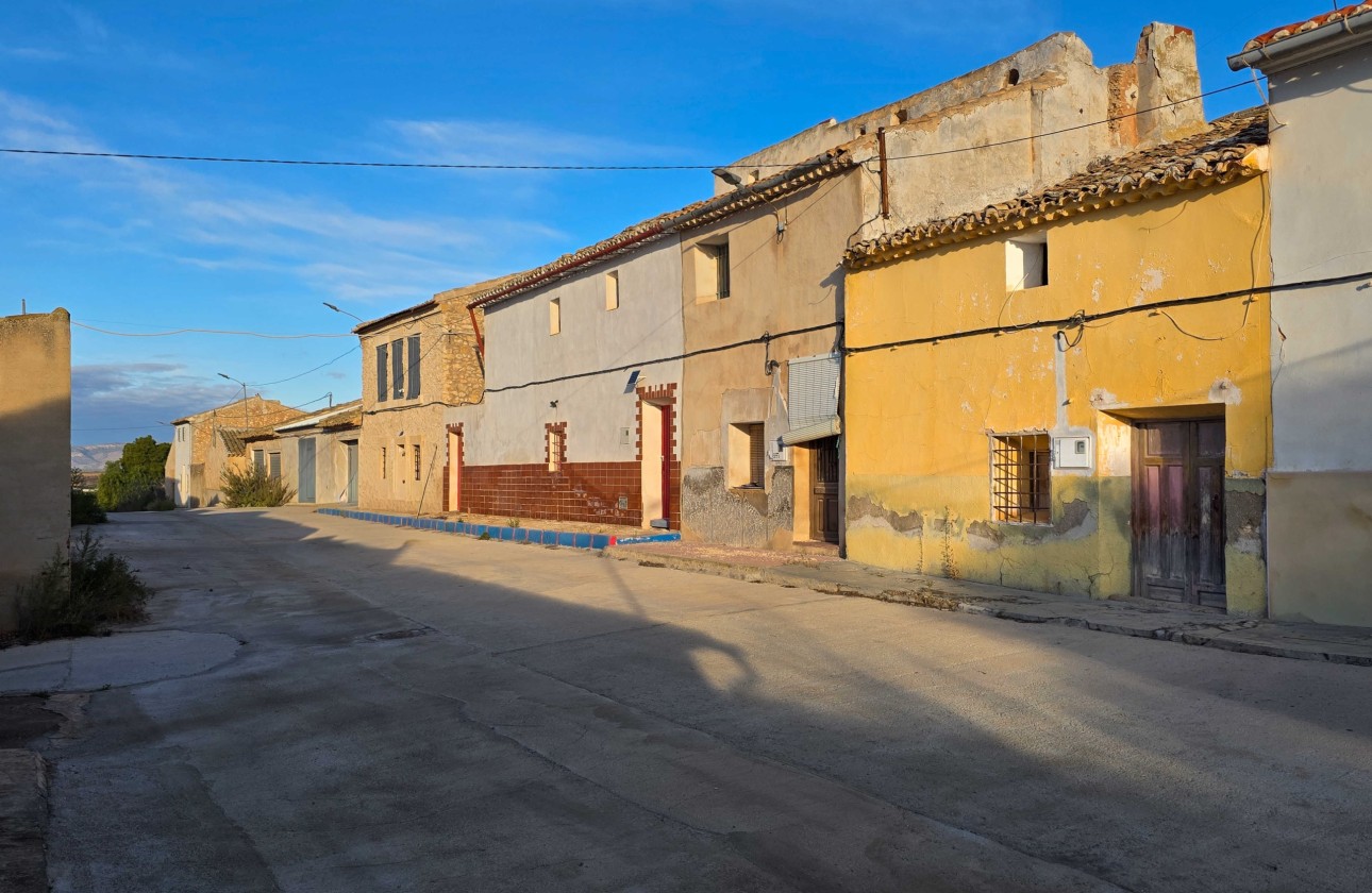 Herverkoop - Herenhuis -
Torre Del Rico