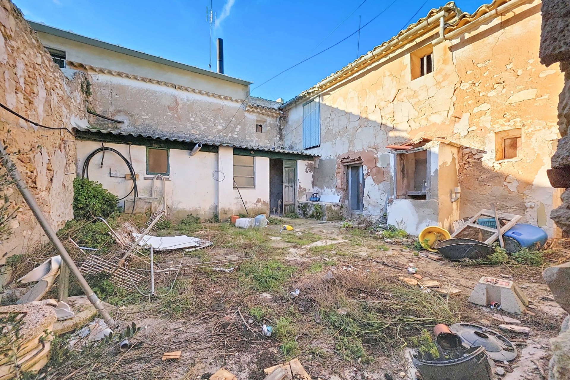 Herverkoop - Herenhuis -
Torre Del Rico