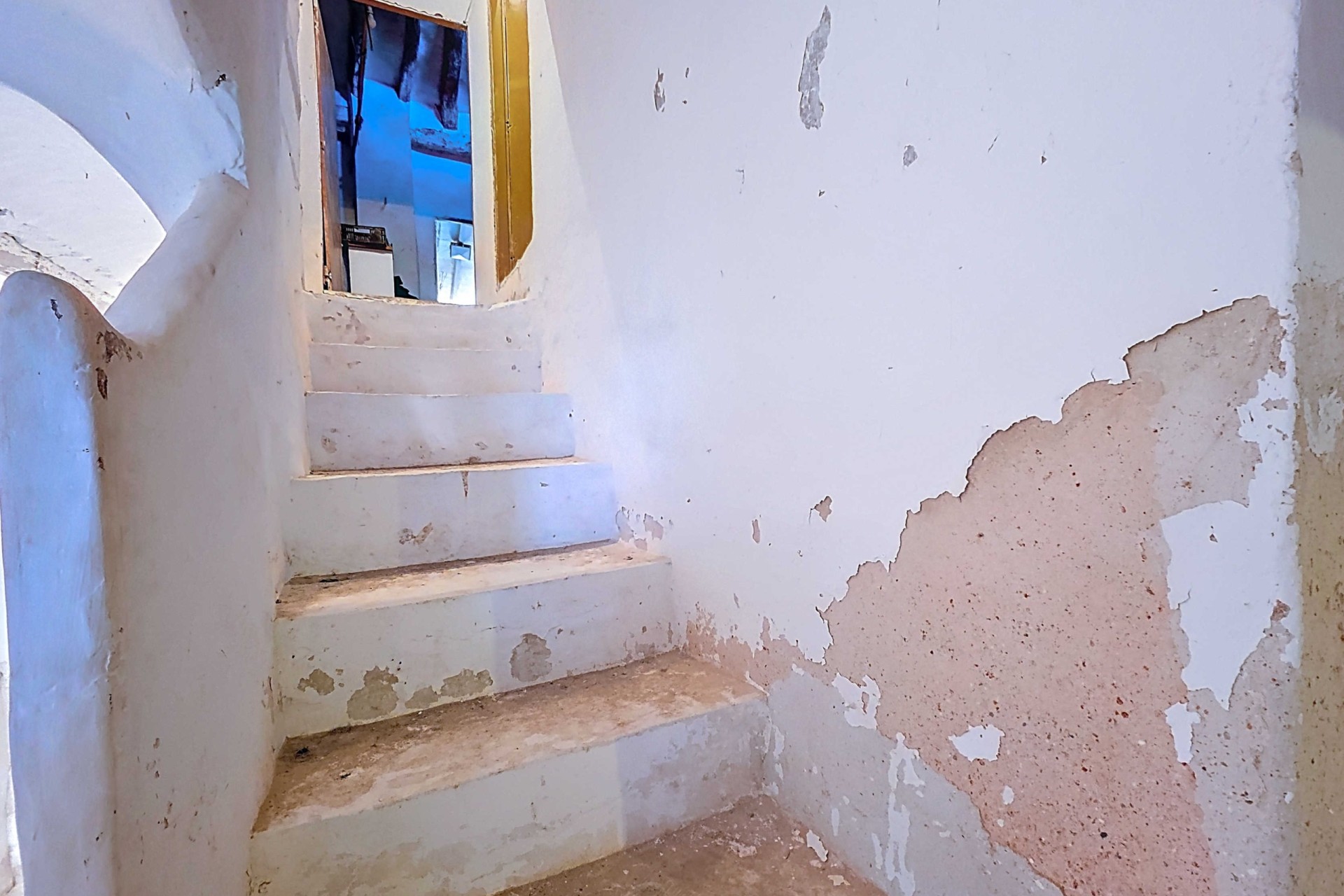 Herverkoop - Herenhuis -
Torre Del Rico