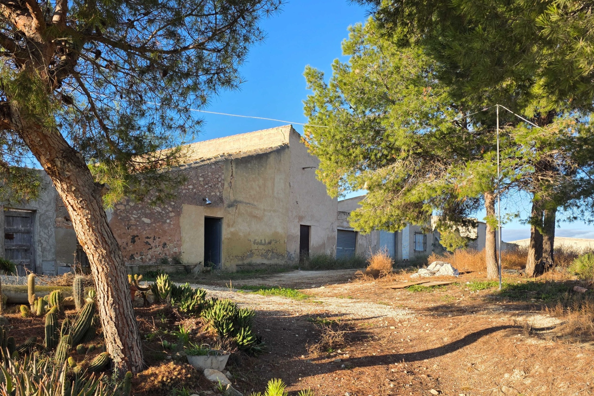 Herverkoop - Herenhuis -
Torre Del Rico