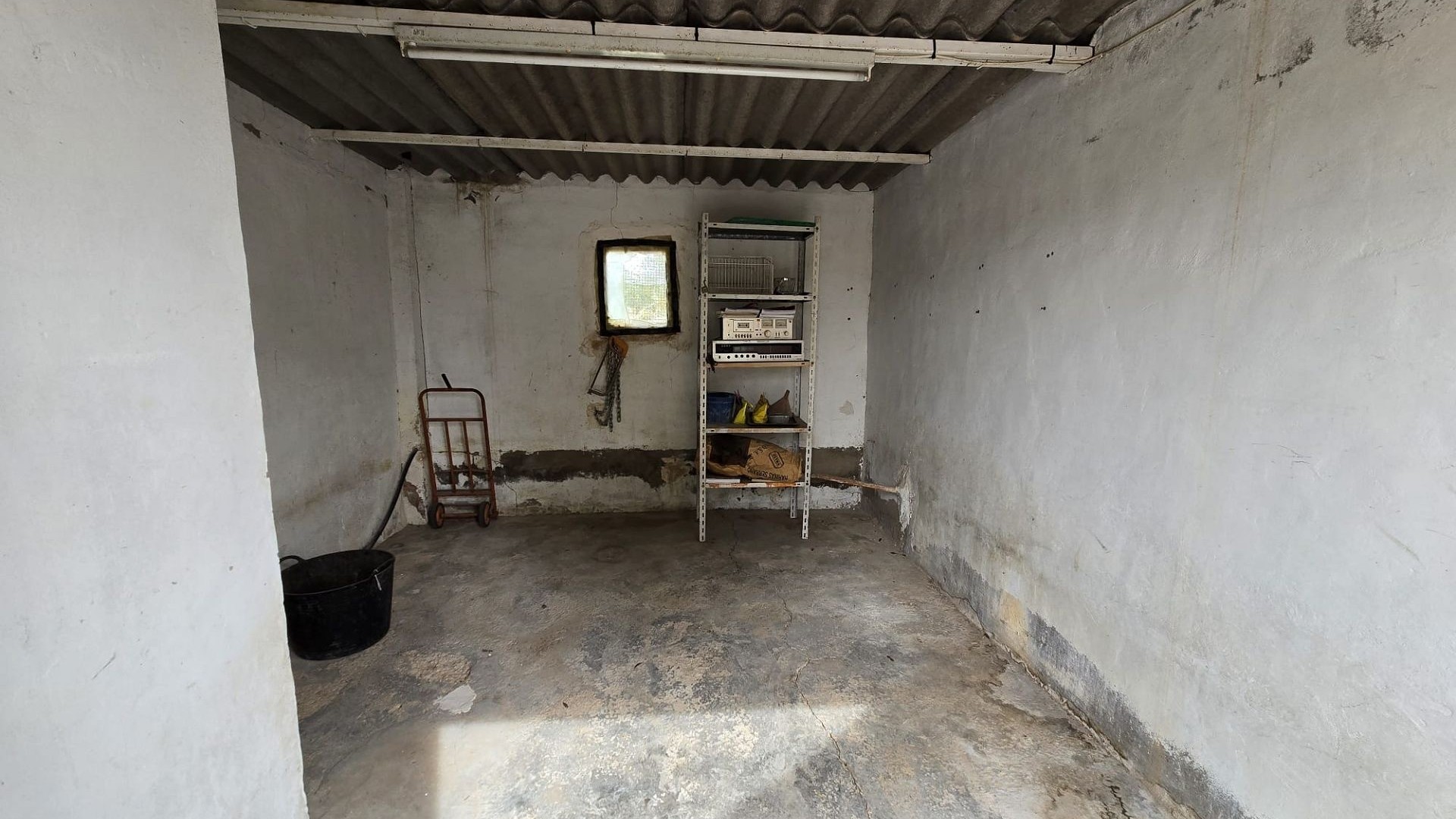 Herverkoop - Investeringsproject -
SAX