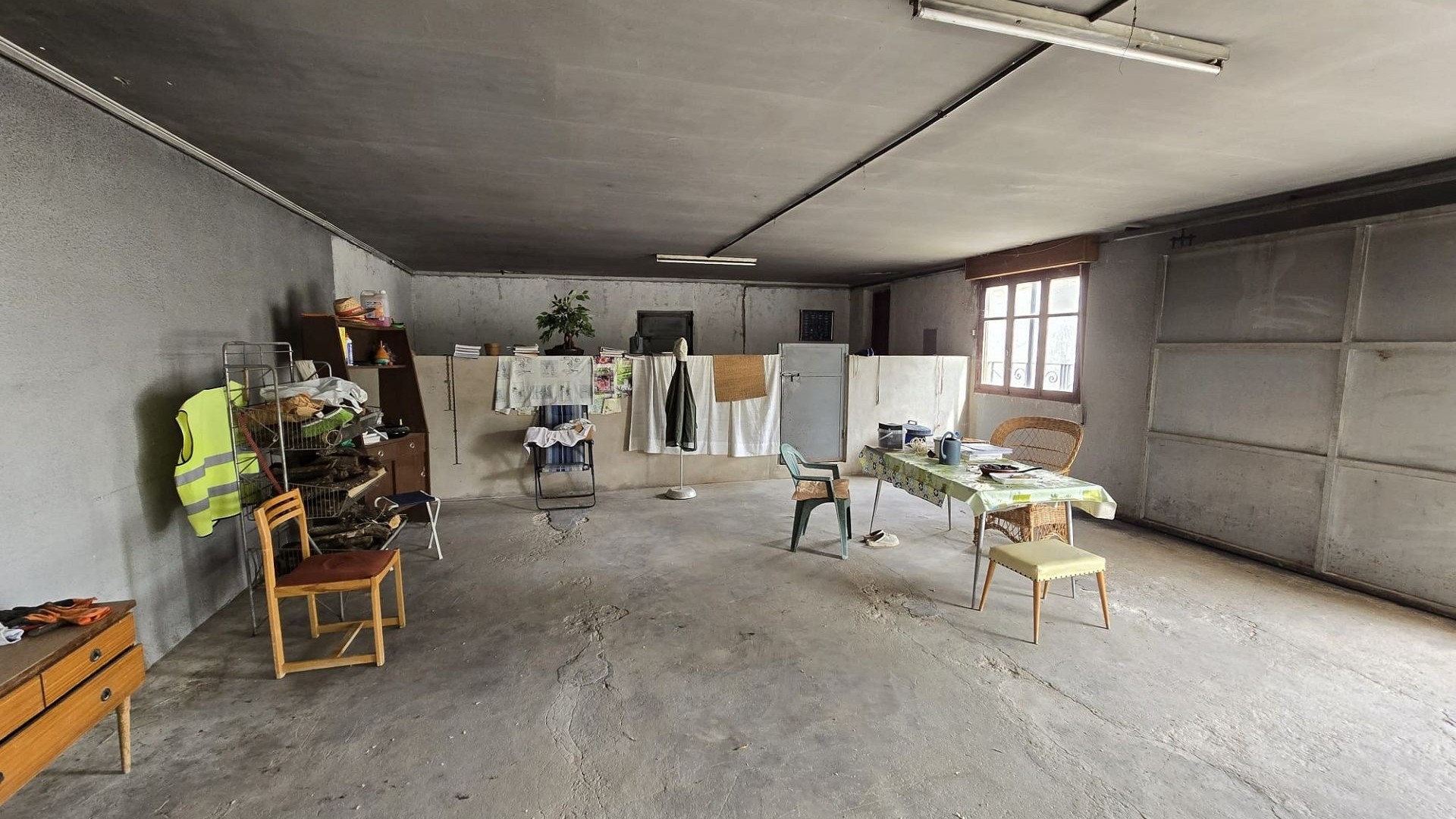 Herverkoop - Investeringsproject -
SAX