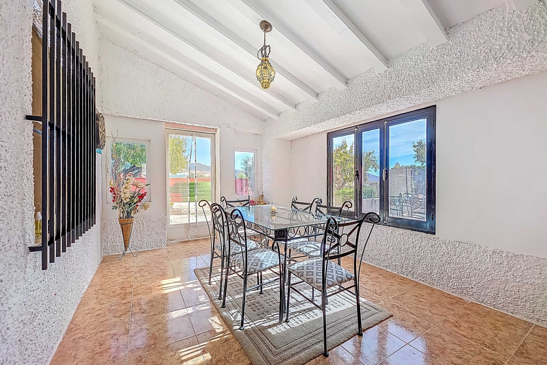 Herverkoop - Landhuis -
La Solana