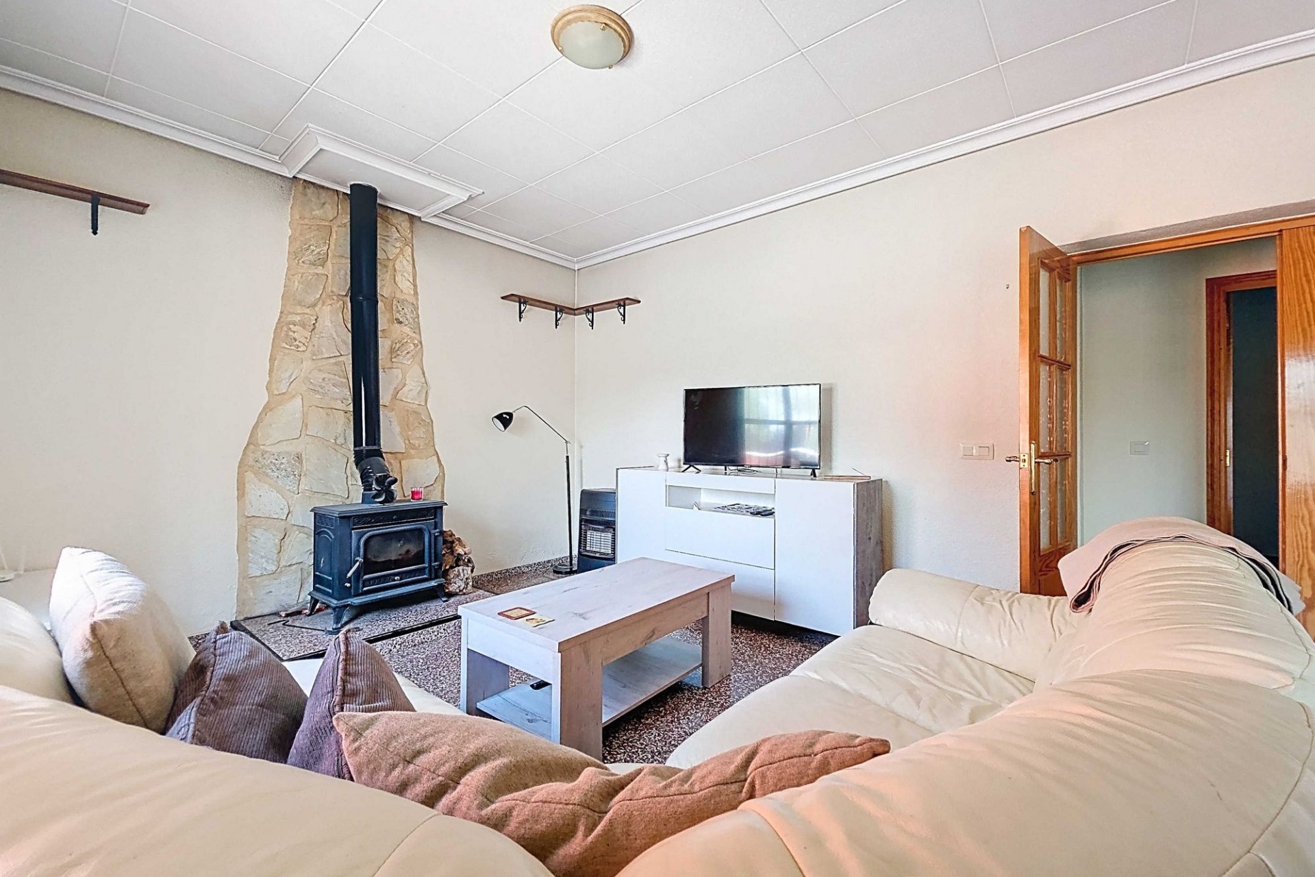 Herverkoop - Landhuis -
La Solana