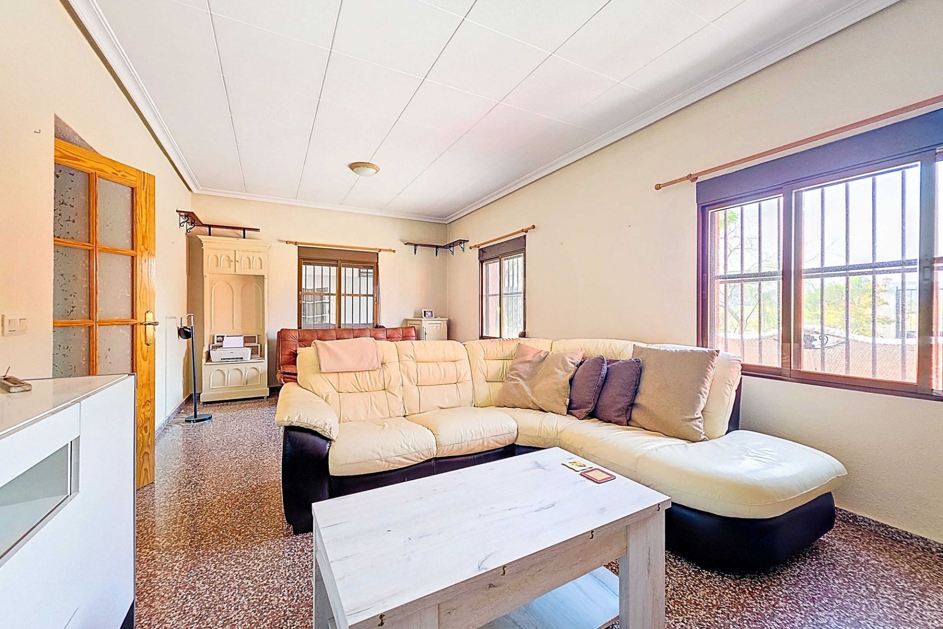 Herverkoop - Landhuis -
La Solana