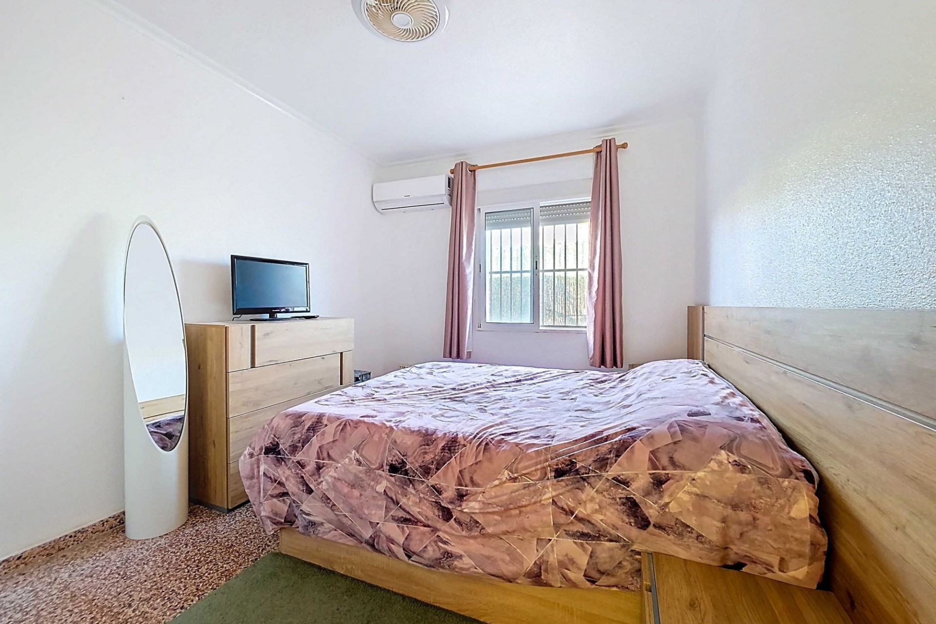 Herverkoop - Landhuis -
La Solana