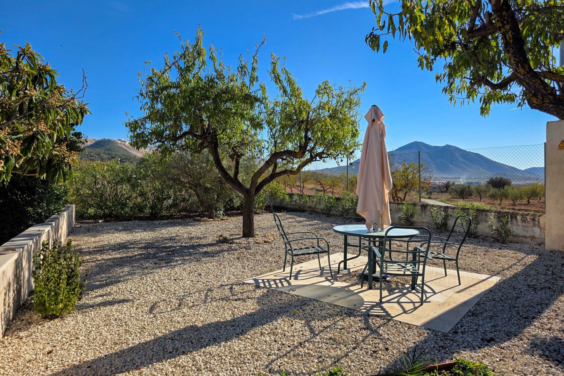 Herverkoop - Landhuis -
La Solana