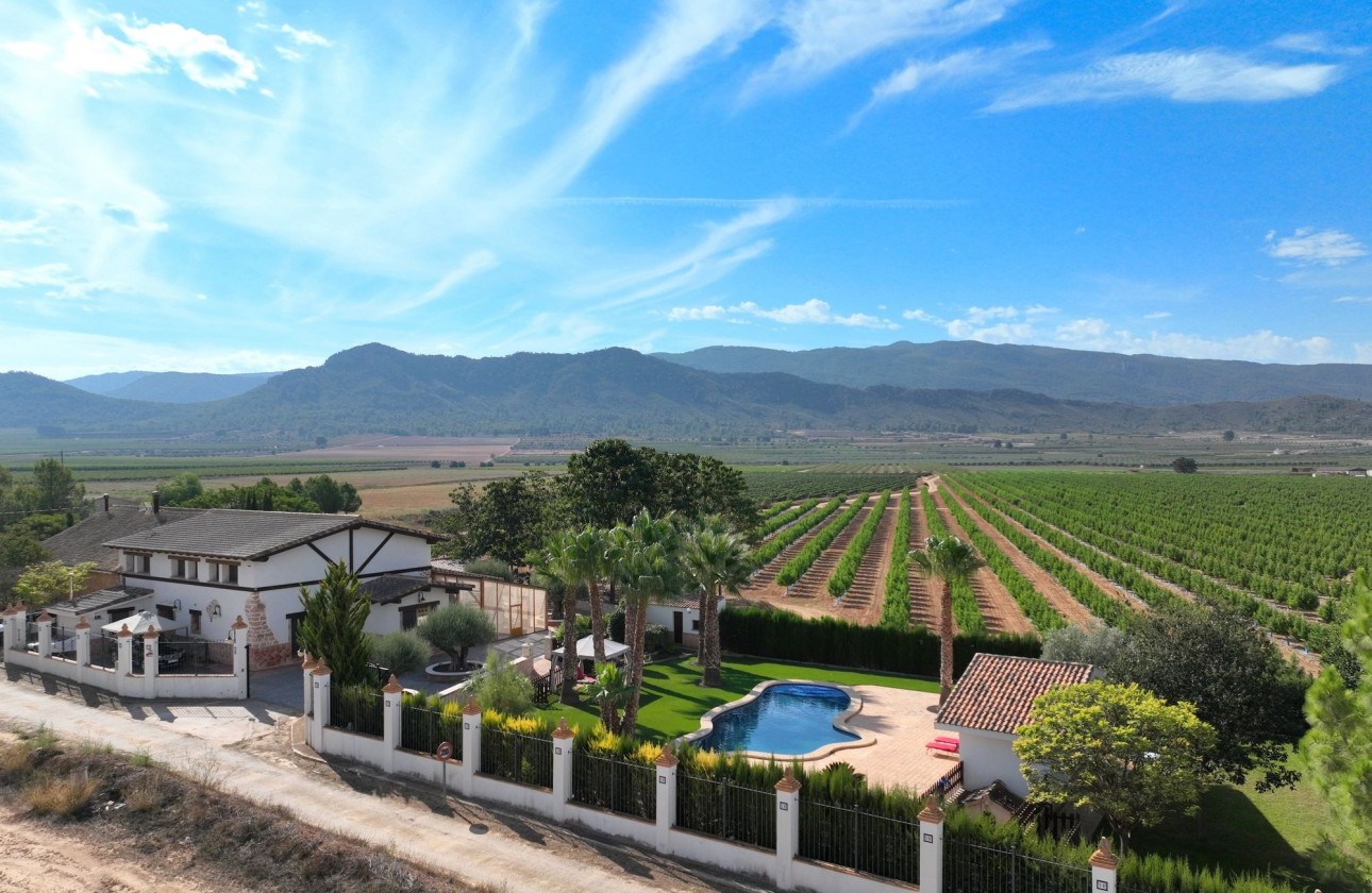 Herverkoop - Landhuis -
Pinoso