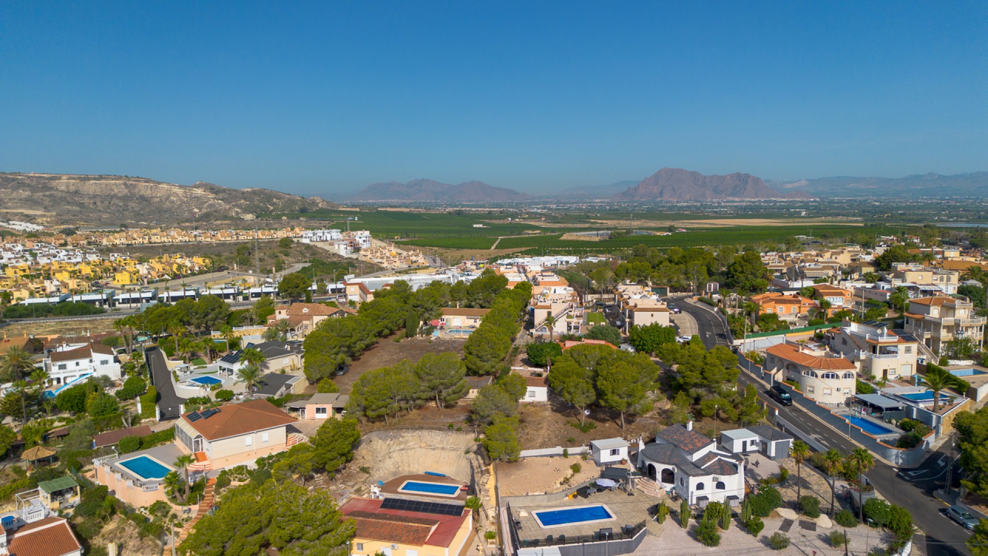 Herverkoop - Perceel Grond -
Algorfa