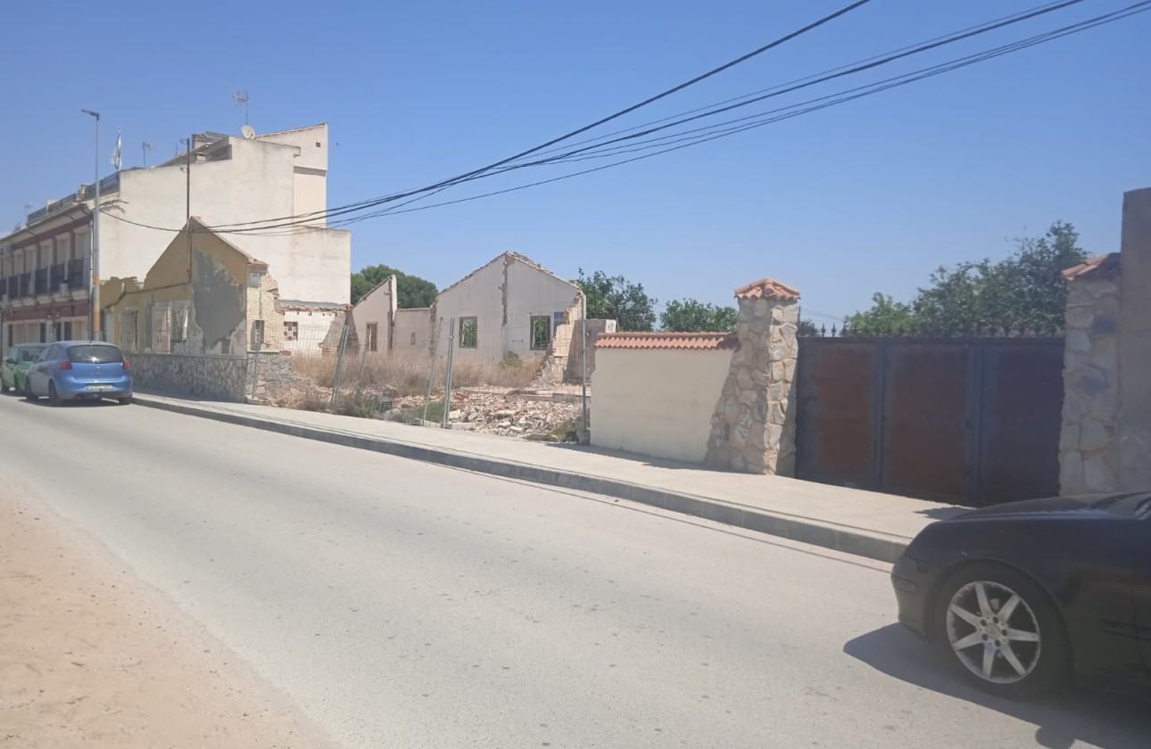 Herverkoop - Perceel / Grond -
Catral