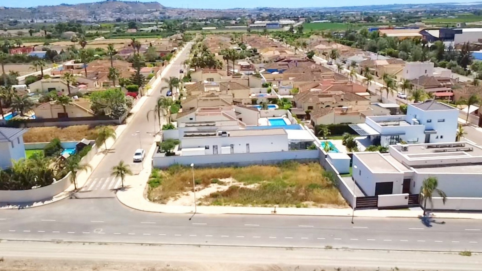 Herverkoop - Perceel Grond -
Formentera del Segura