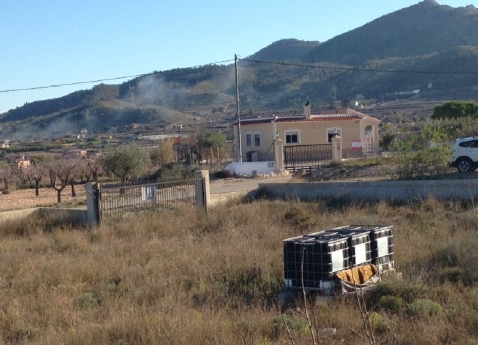 Herverkoop - Perceel Grond -
Hondón de los Fráiles