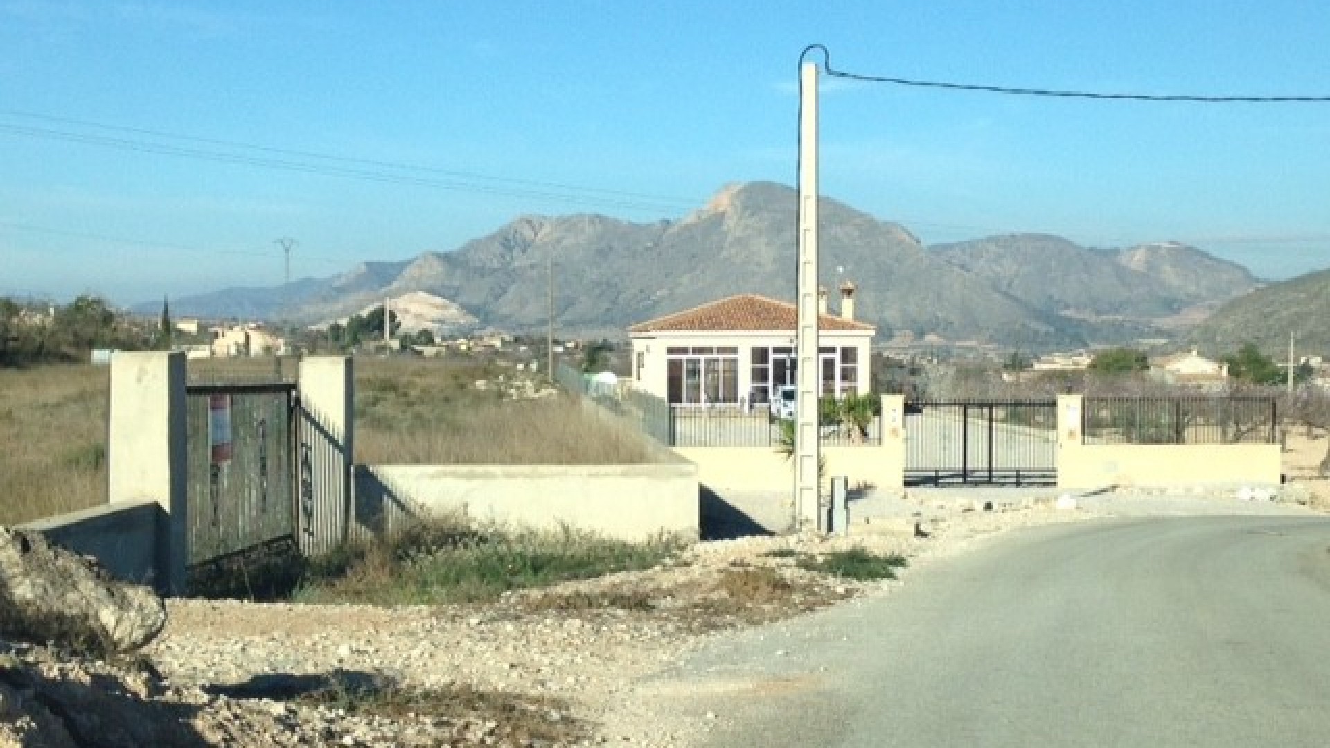 Herverkoop - Perceel Grond -
Hondón de los Fráiles