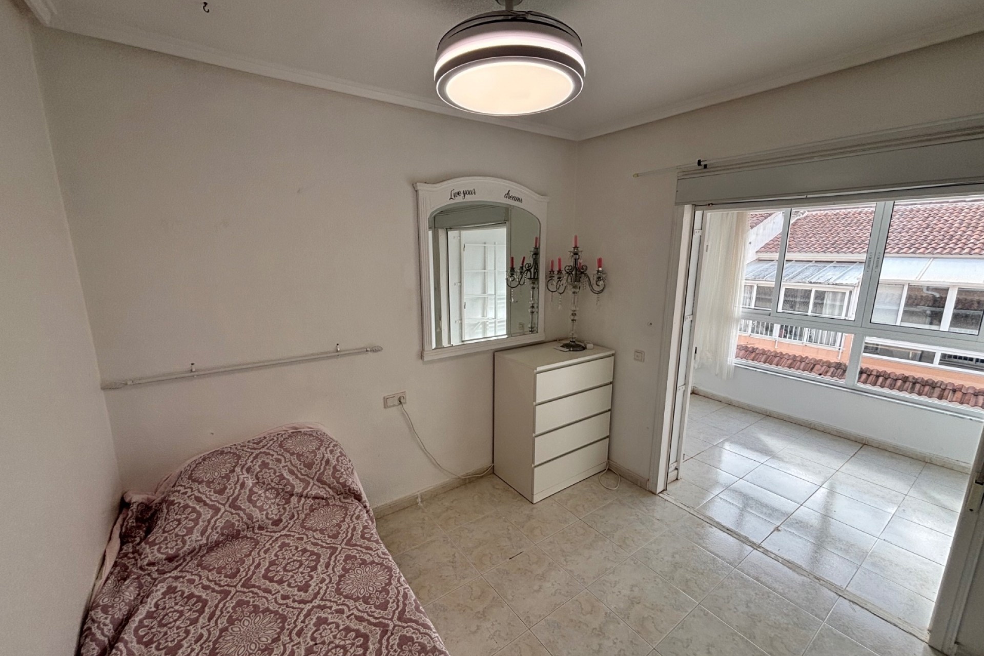Herverkoop - Rijhuis -
Benijofar - Monte Azul