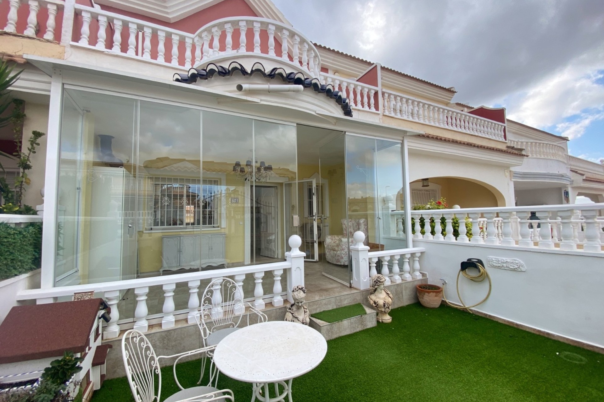 Herverkoop - Rijhuis -
Benijofar - Monte Azul