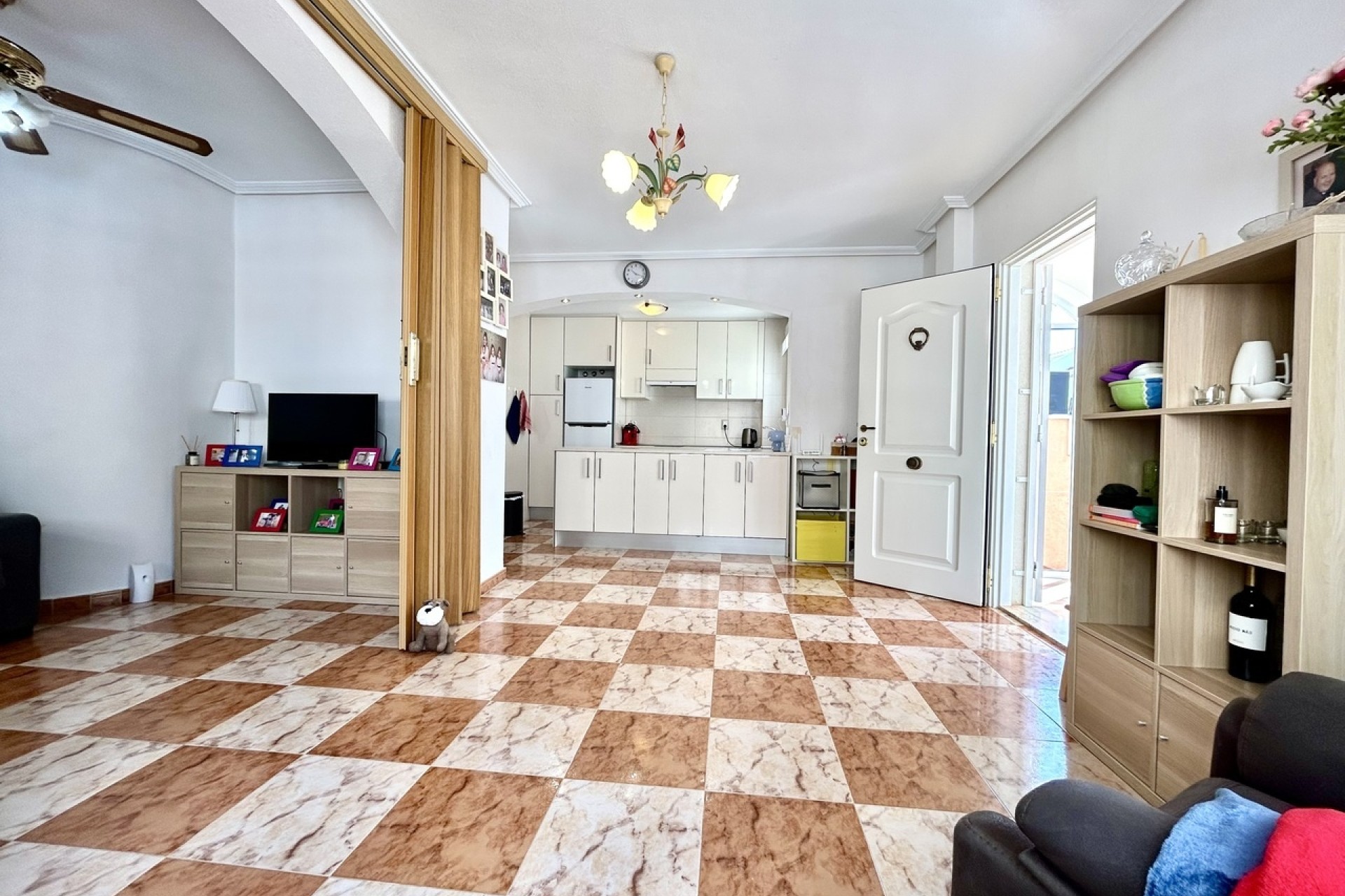Herverkoop - Rijhuis -
Cabo Roig