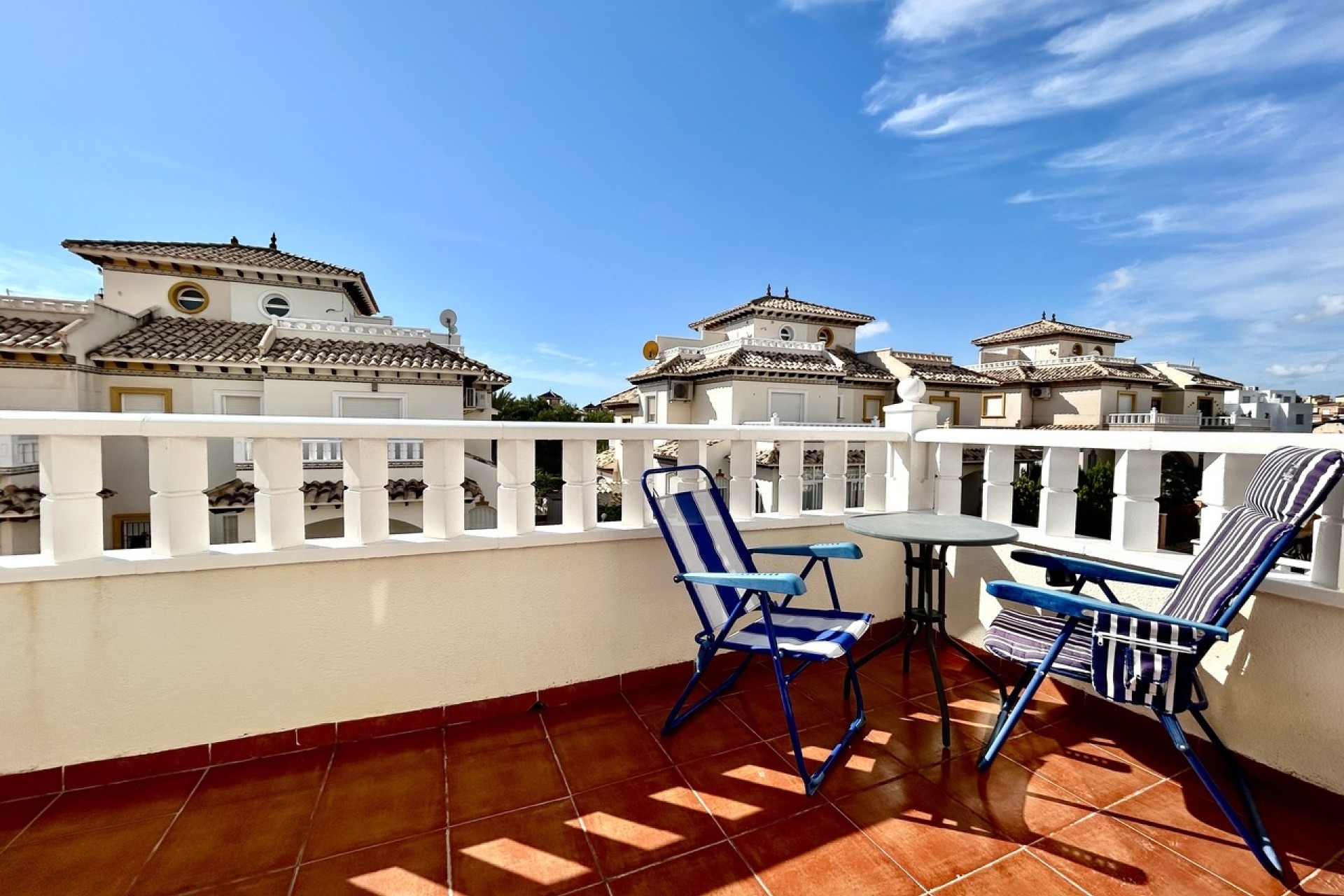 Herverkoop - Rijhuis -
Cabo Roig