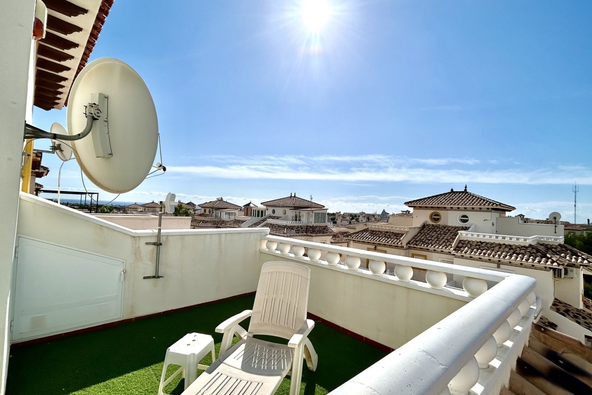Herverkoop - Rijhuis -
Cabo Roig