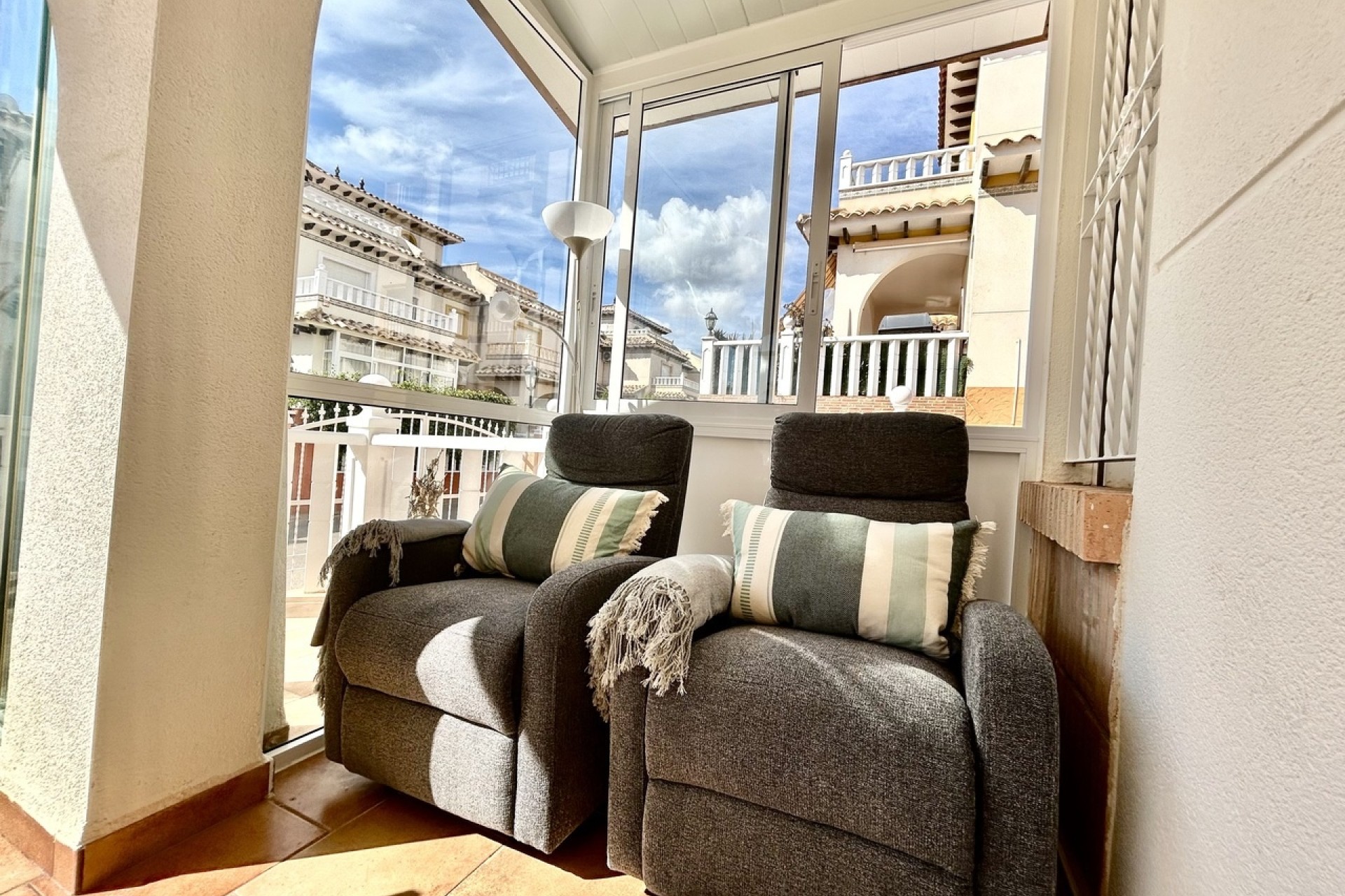 Herverkoop - Rijhuis -
Cabo Roig