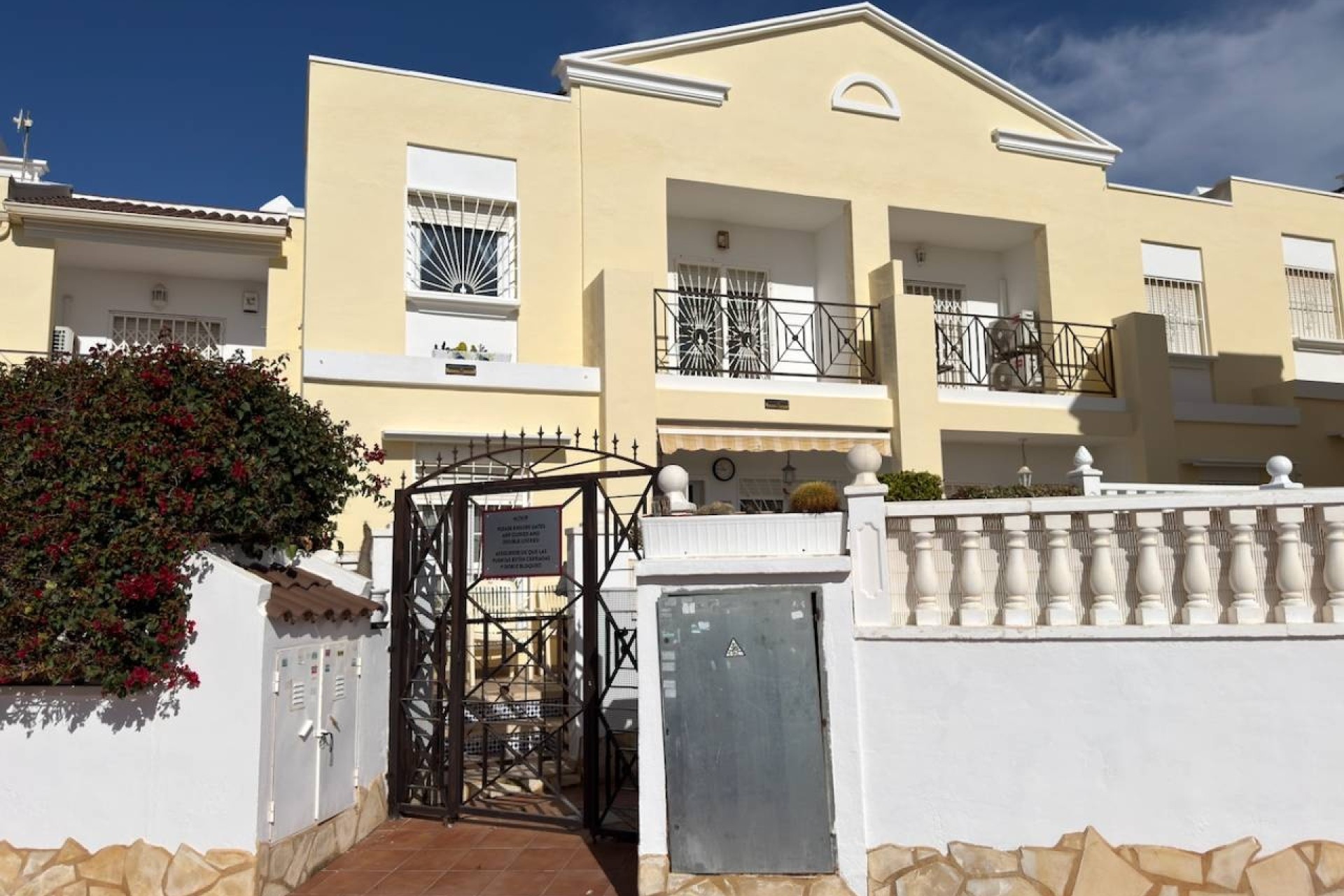Herverkoop - Rijhuis -
Ciudad Quesada - Rojales - Dona Pepa