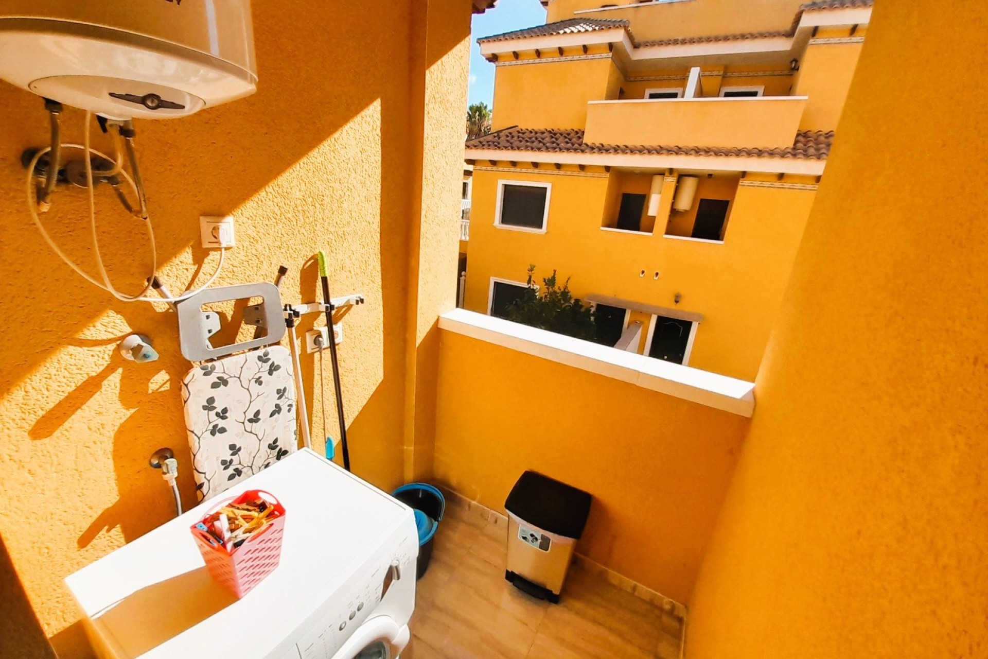 Herverkoop - Rijhuis -
Ciudad Quesada - Rojales - Lo Marabu