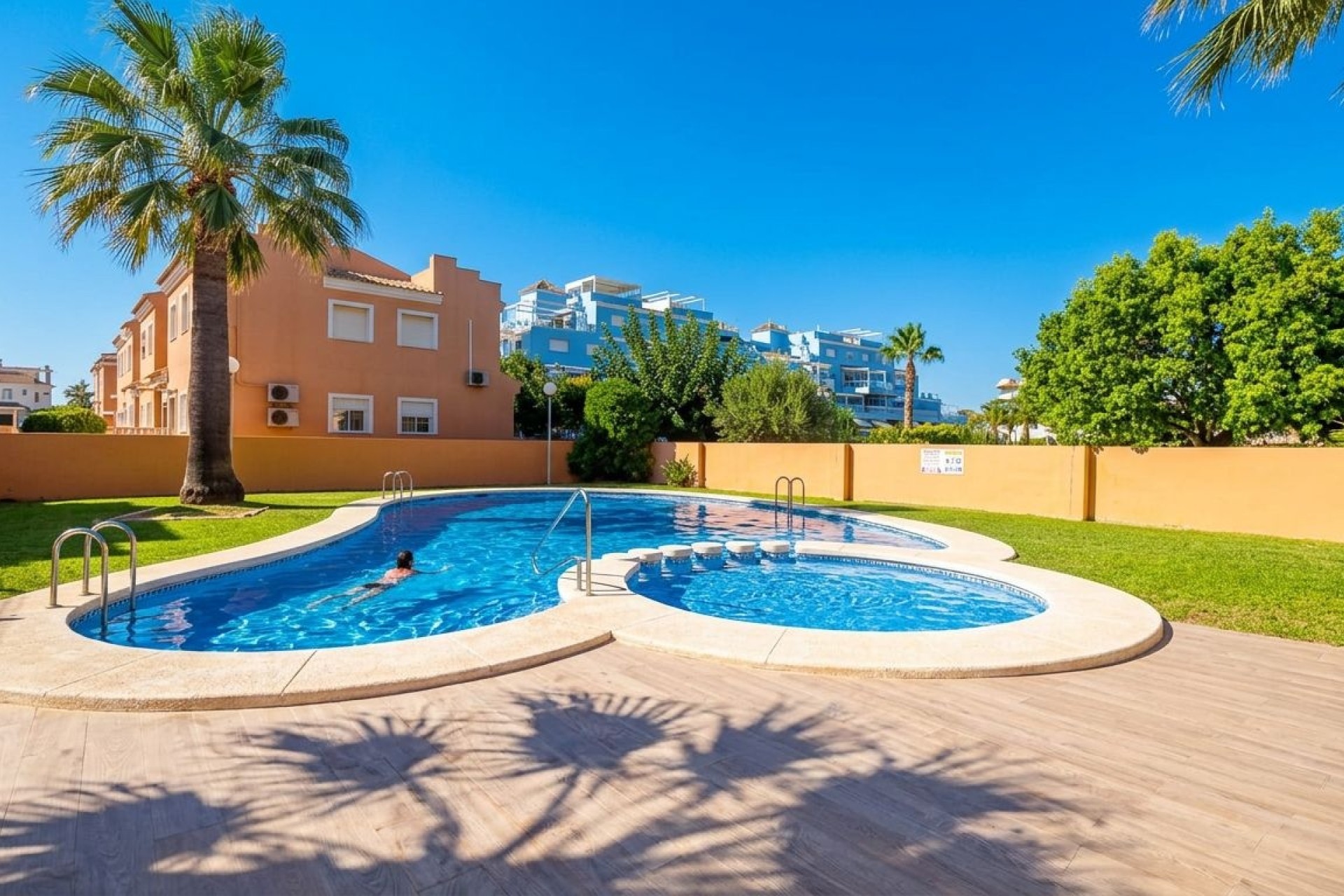 Herverkoop - Rijhuis -
El Verger - Costa Blanca