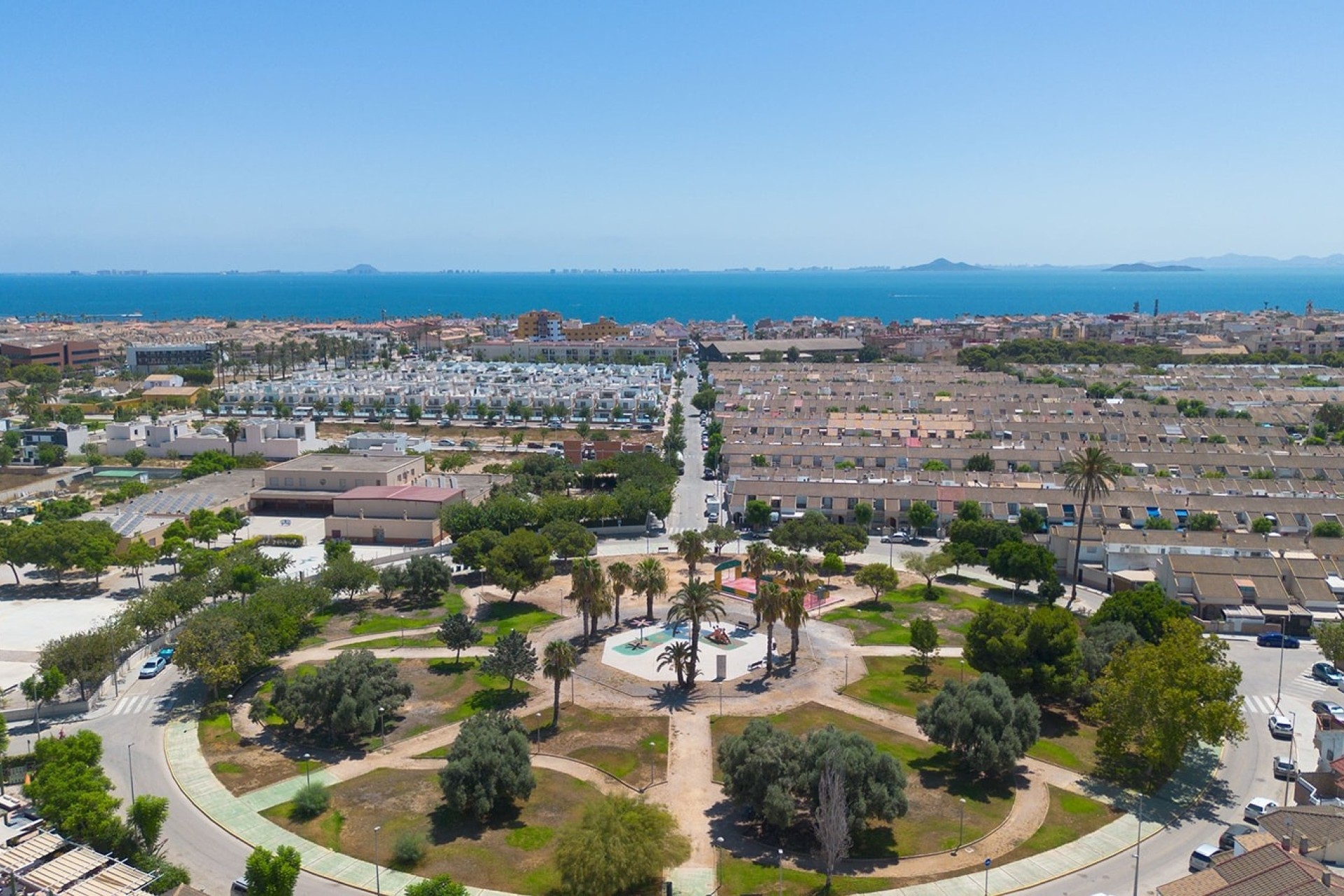 Herverkoop - Rijhuis -
Entre Naranjos - Vistabella Golf