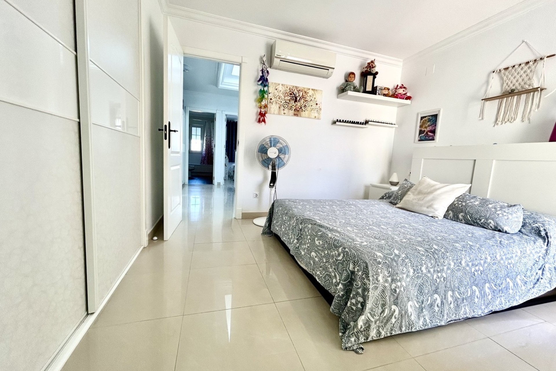 Herverkoop - Rijhuis -
Heredades - Costa Blanca