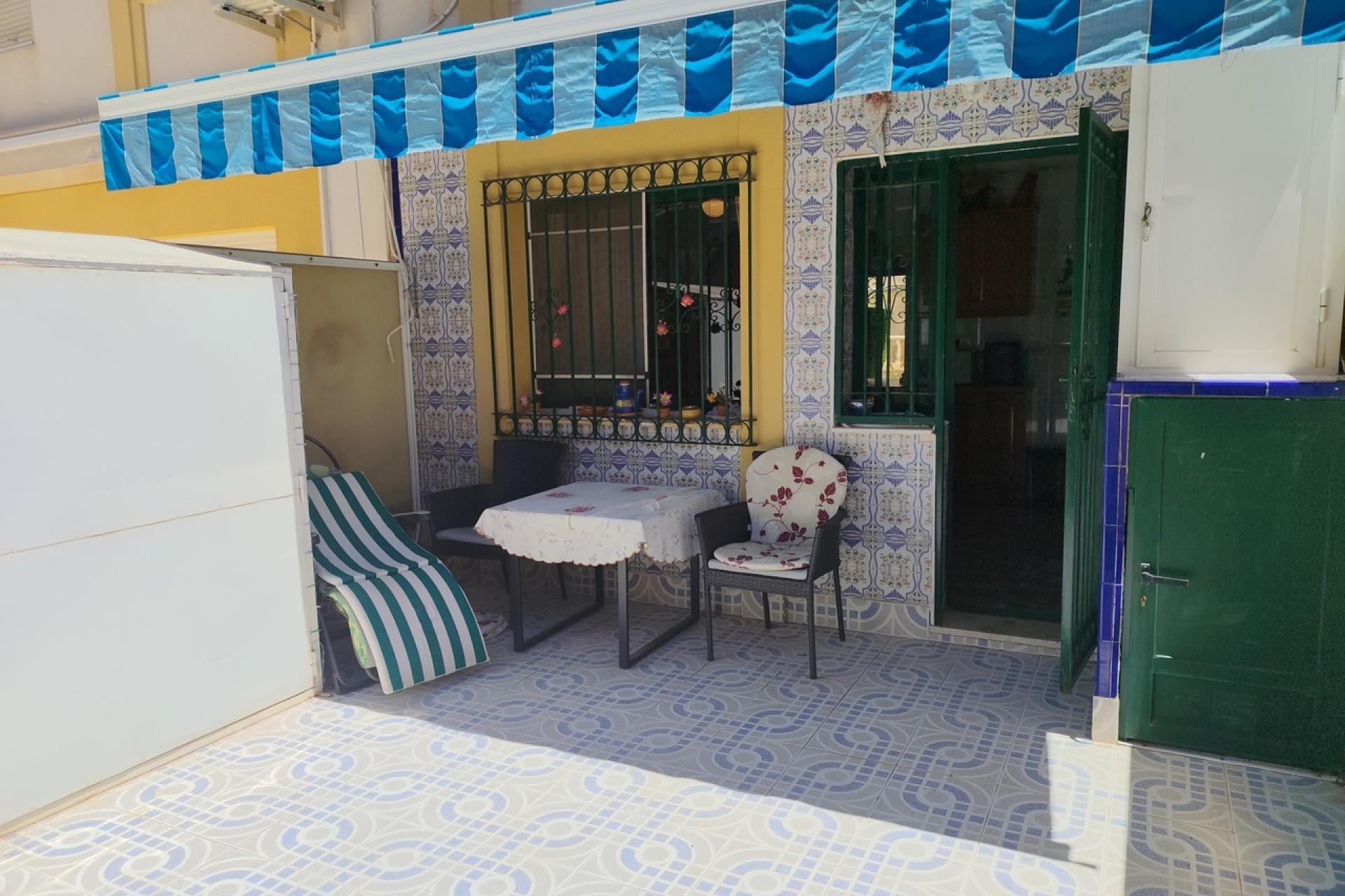 Herverkoop - Rijhuis -
La Zenia - Costa Blanca