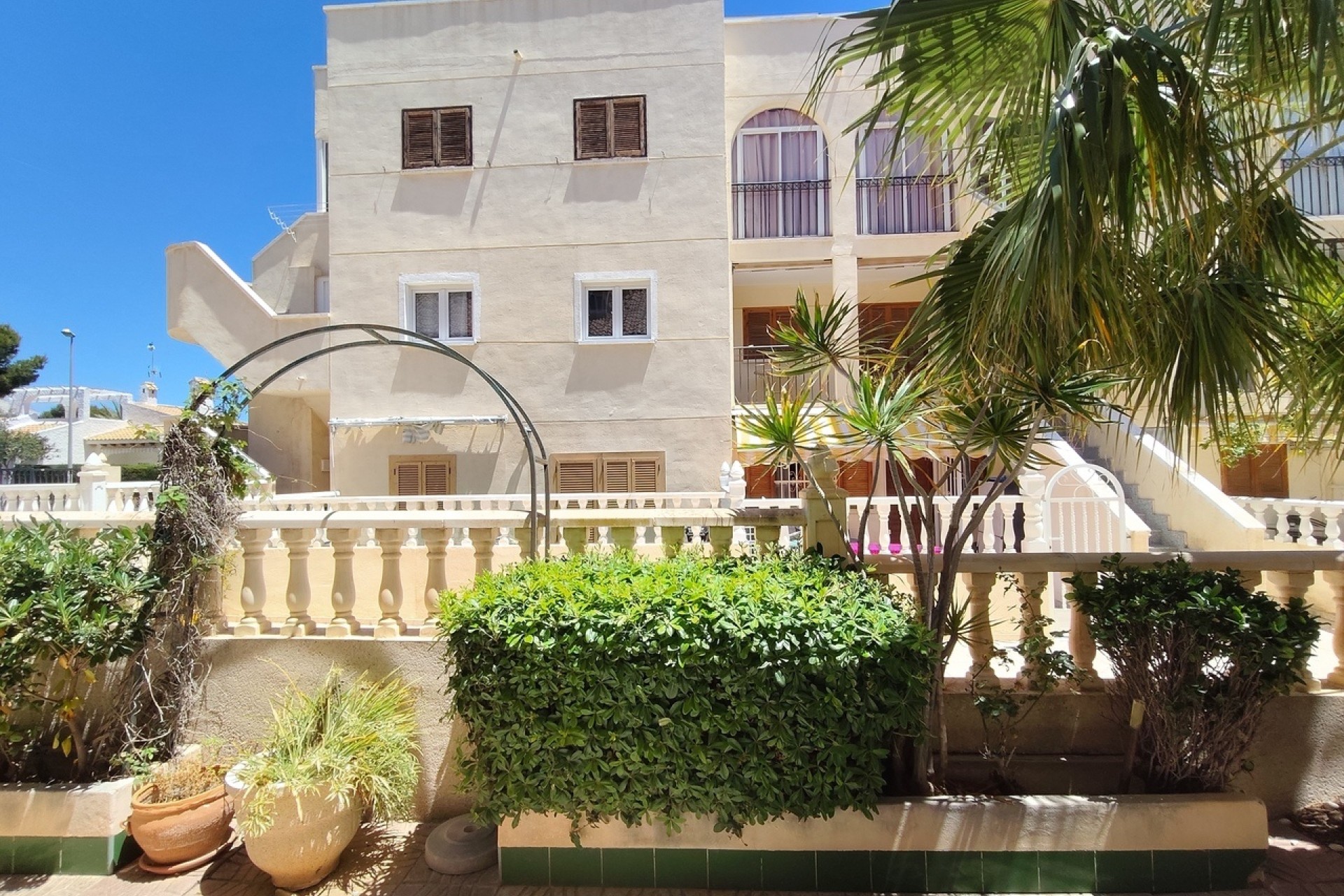 Herverkoop - Rijhuis -
La Zenia - Costa Blanca