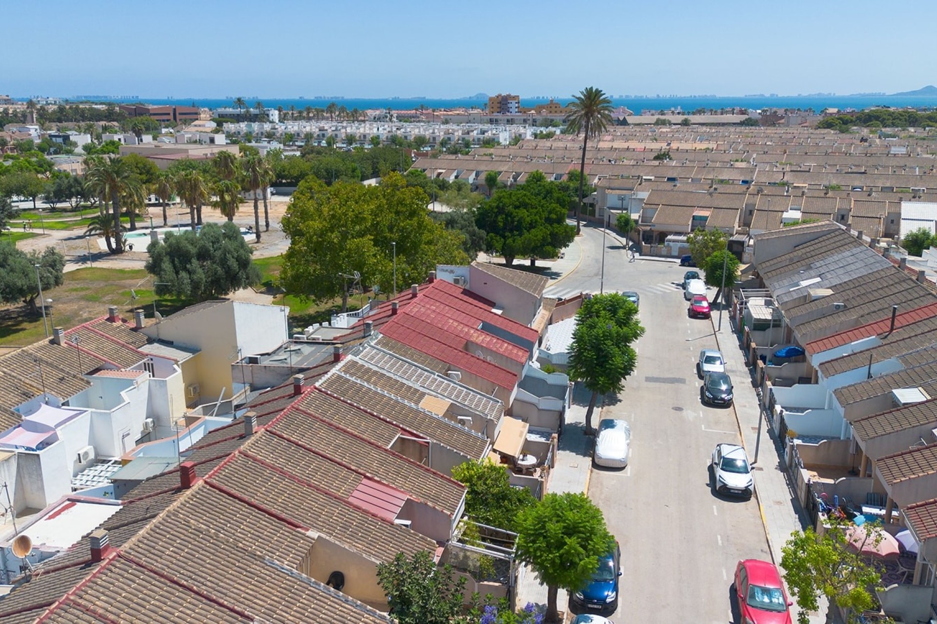 Herverkoop - Rijhuis -
Los Alcázares - Centro