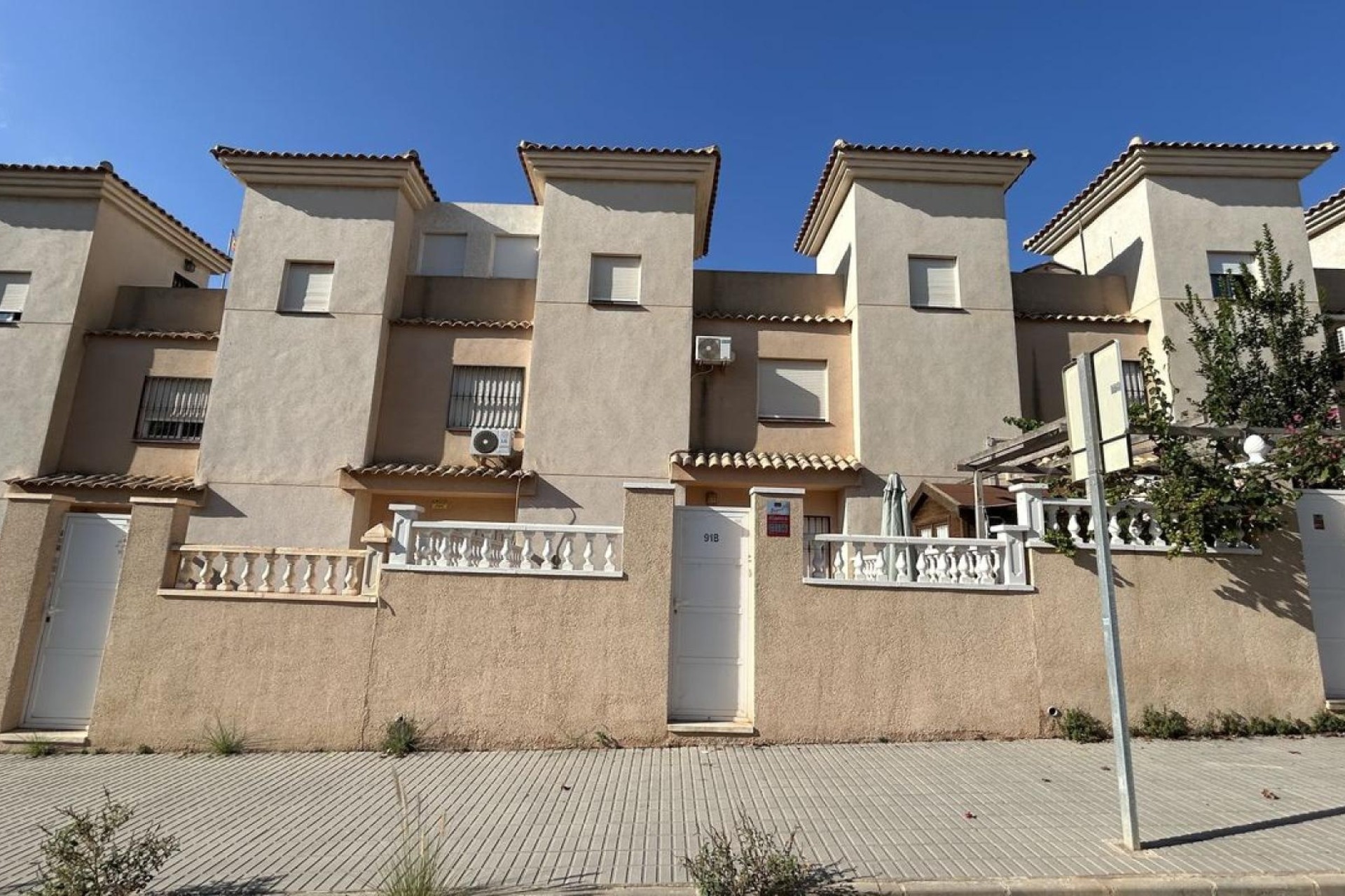 Herverkoop - Rijhuis -
Los Altos - Costa Blanca