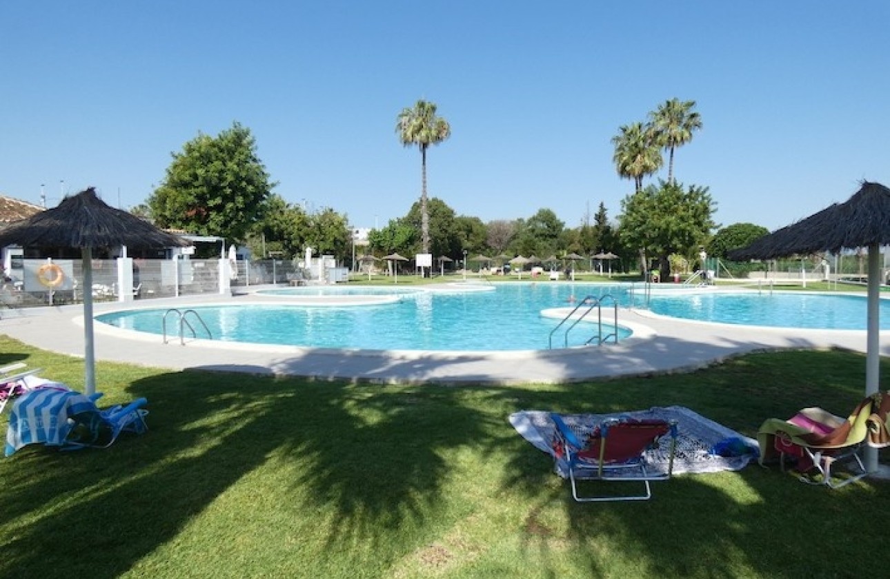 Herverkoop - Rijhuis -
Los Balcones - Los Altos del Edén - Lago Jardin