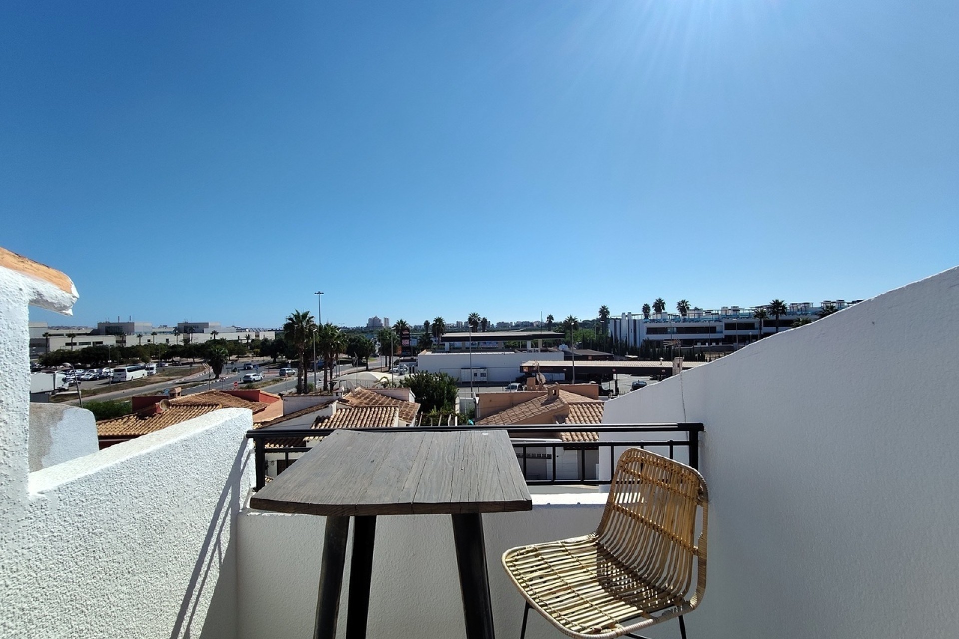 Herverkoop - Rijhuis -
Los Balcones - Los Altos del Edén - Los Balcones