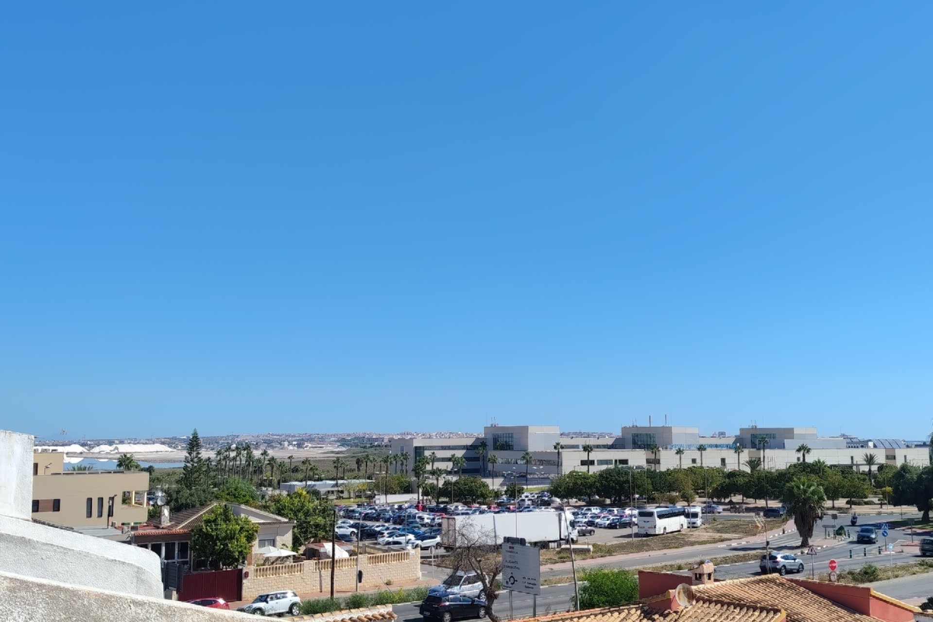 Herverkoop - Rijhuis -
Los Balcones - Los Altos del Edén - Los Balcones